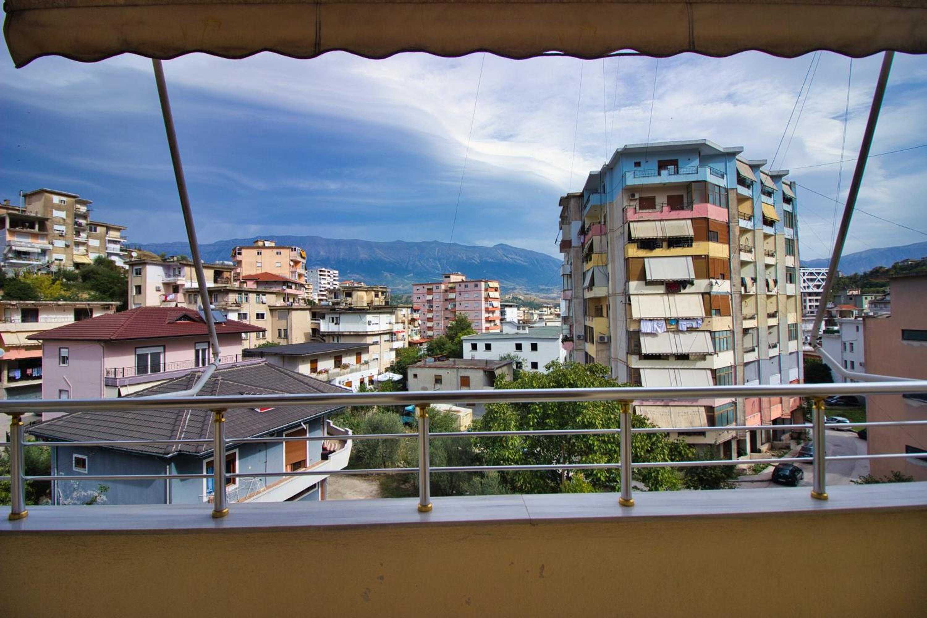 Elida Apartments