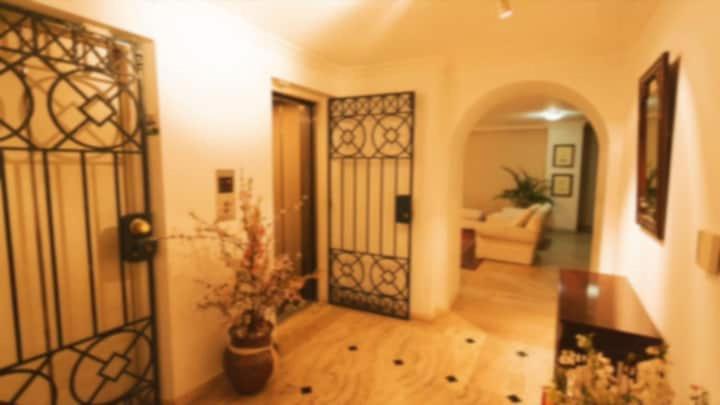 Eleven FLOOR for RENT