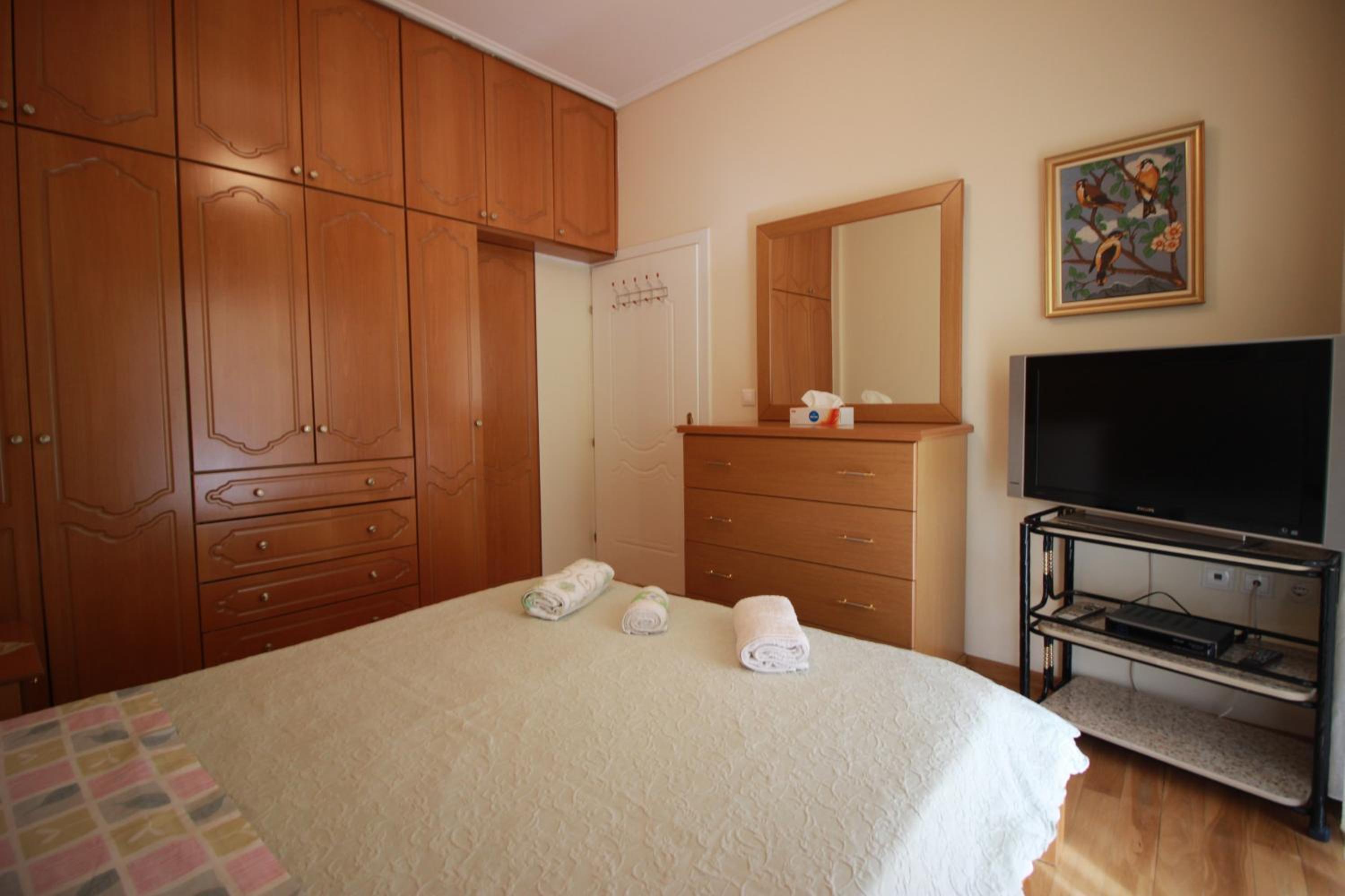 Elida Apartments