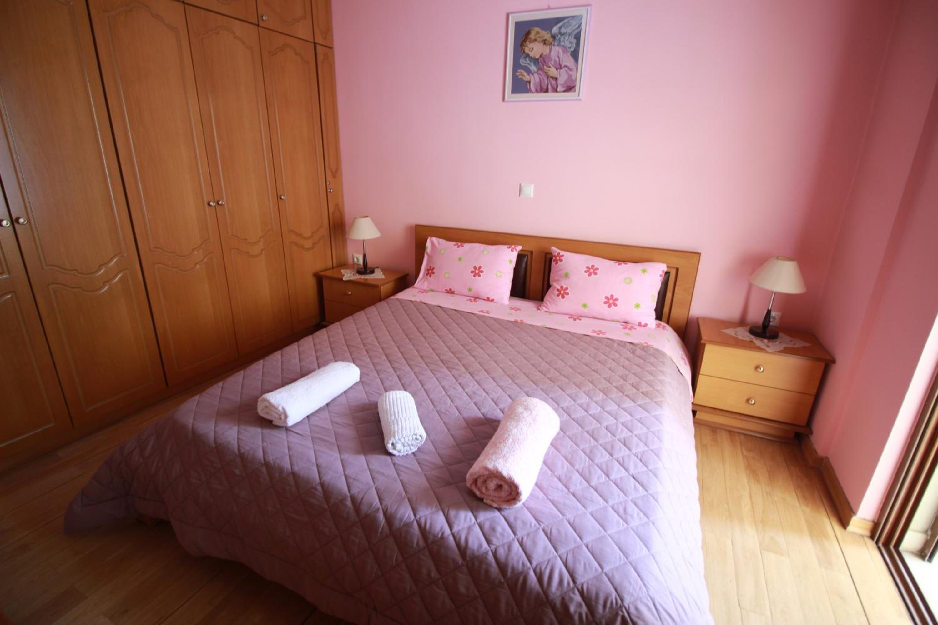 Elida Apartments