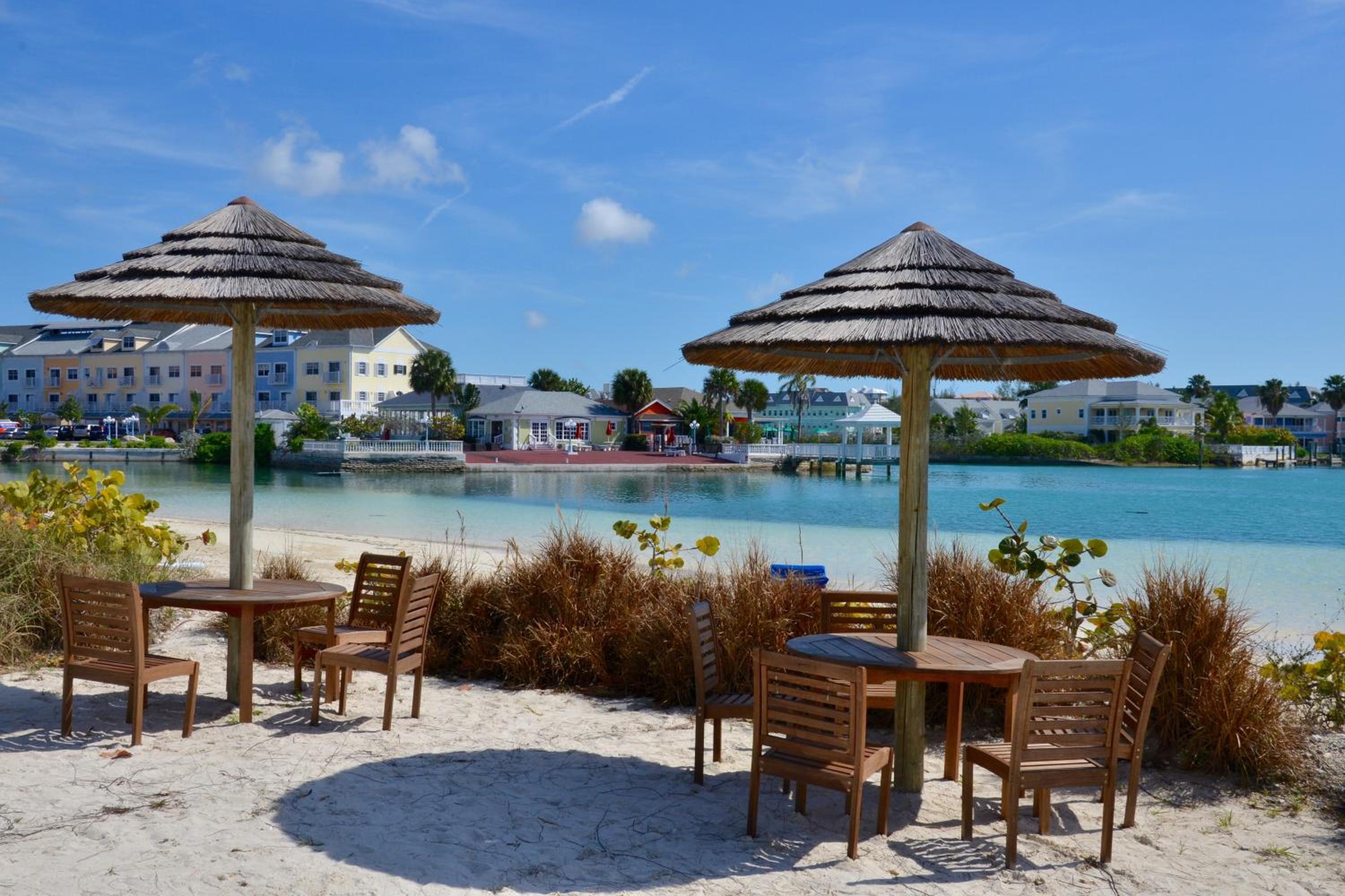 Photo 28 sur 58 de Sandyport Beach Resort