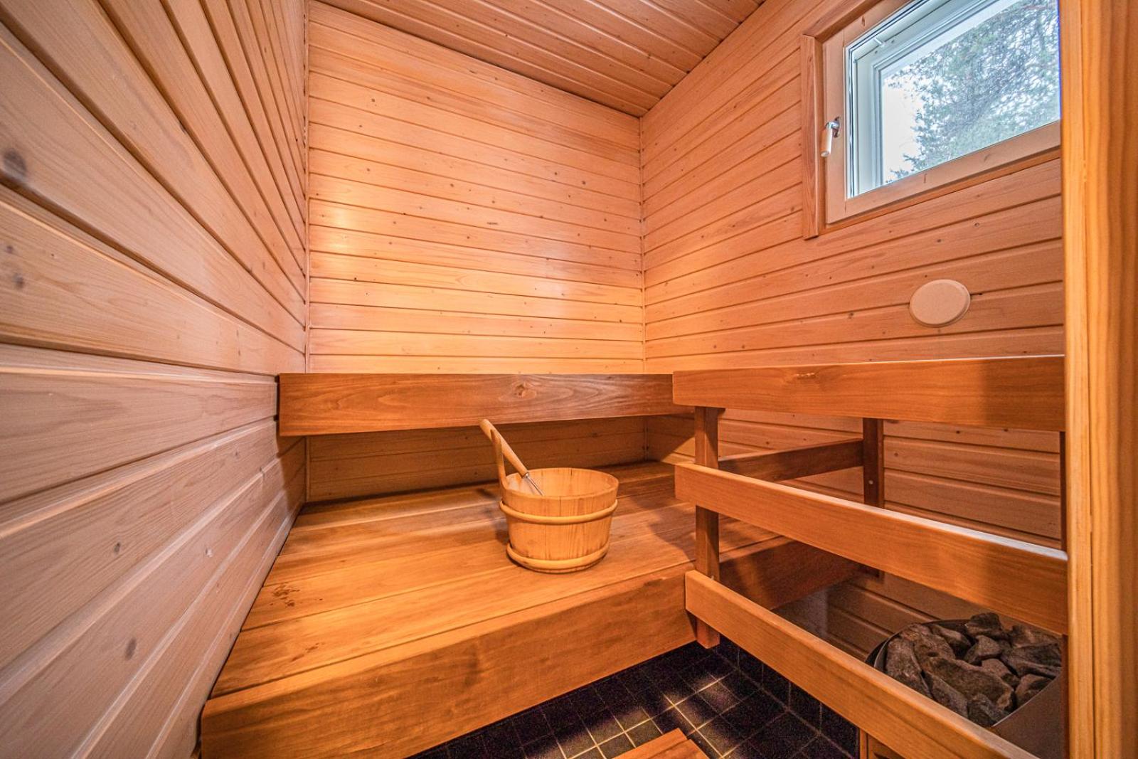 Niesta Cabin by Aavalevi