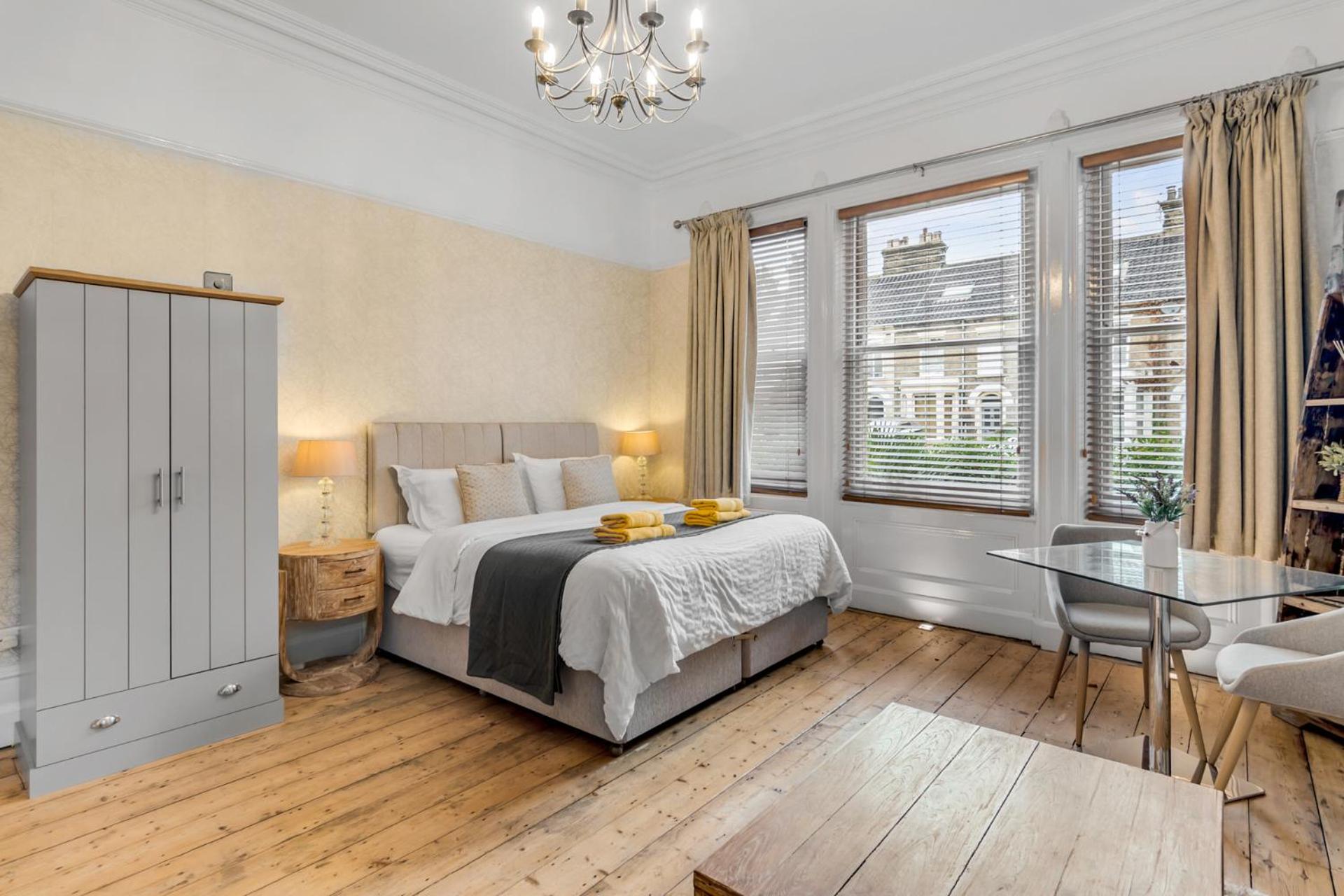 Brooklyn Villa