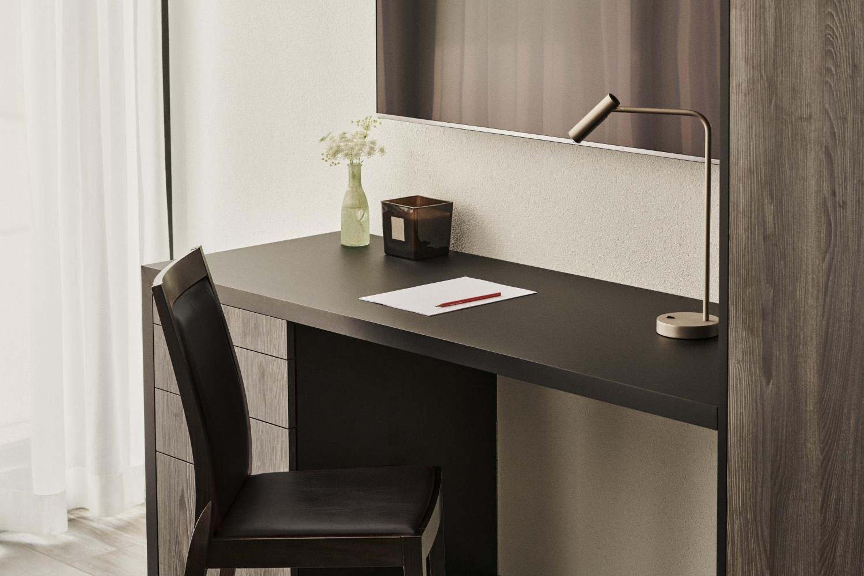 THREE POINT Apartments
