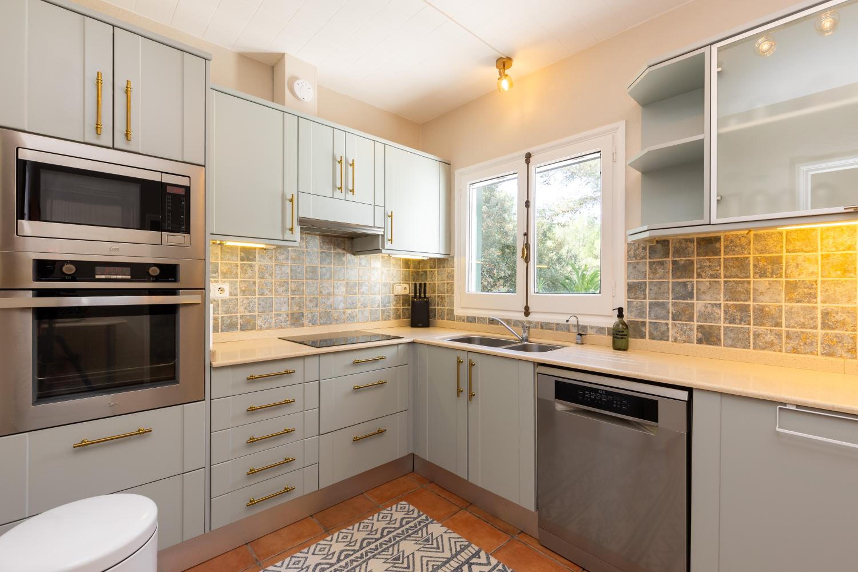Villa Caterina authentic villa in quiet, wooded area