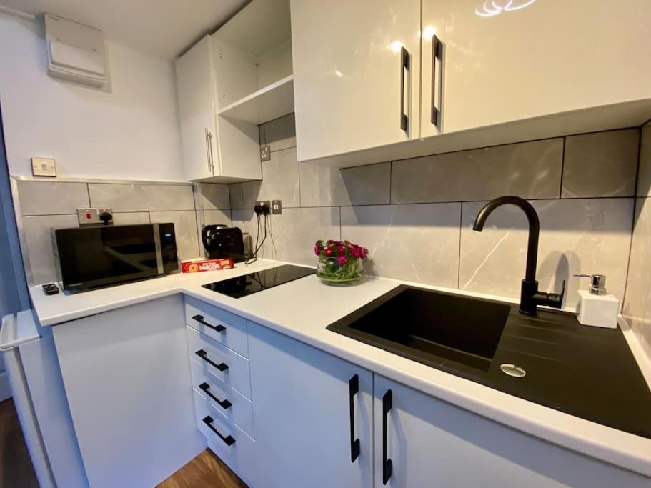 Stylish studio for 3 near Regent’s Park n3