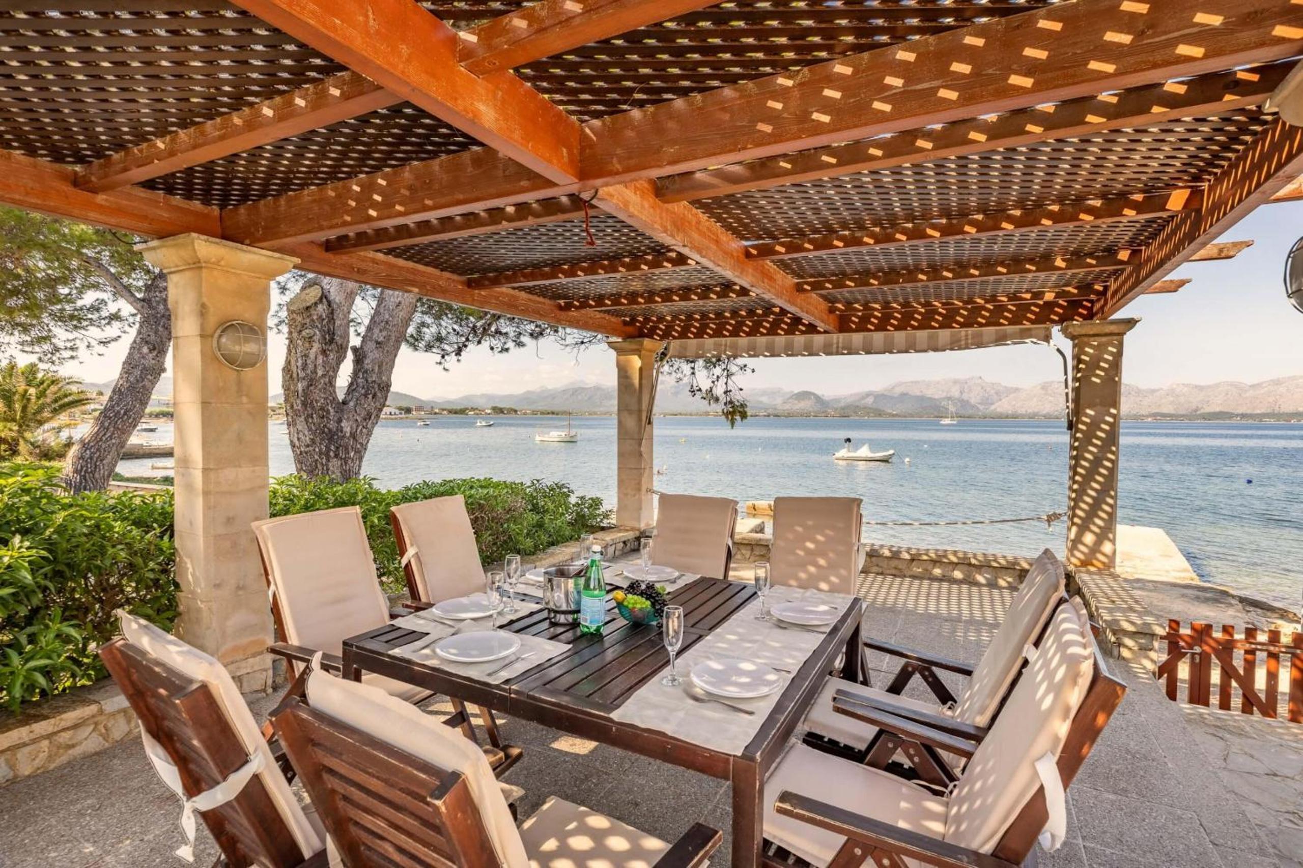 Villa Me Chabot by Sealand Villas