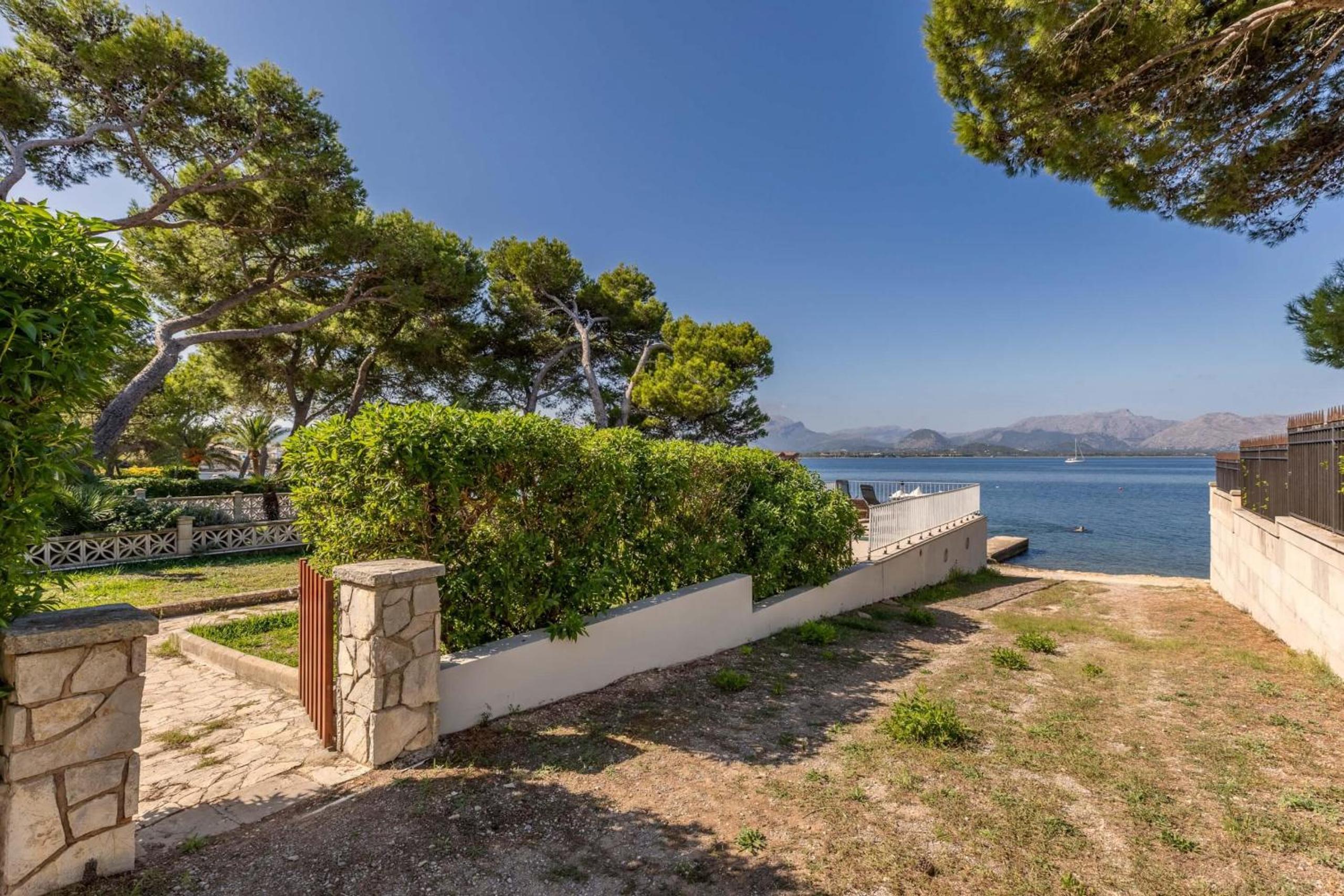 Villa Me Chabot by Sealand Villas