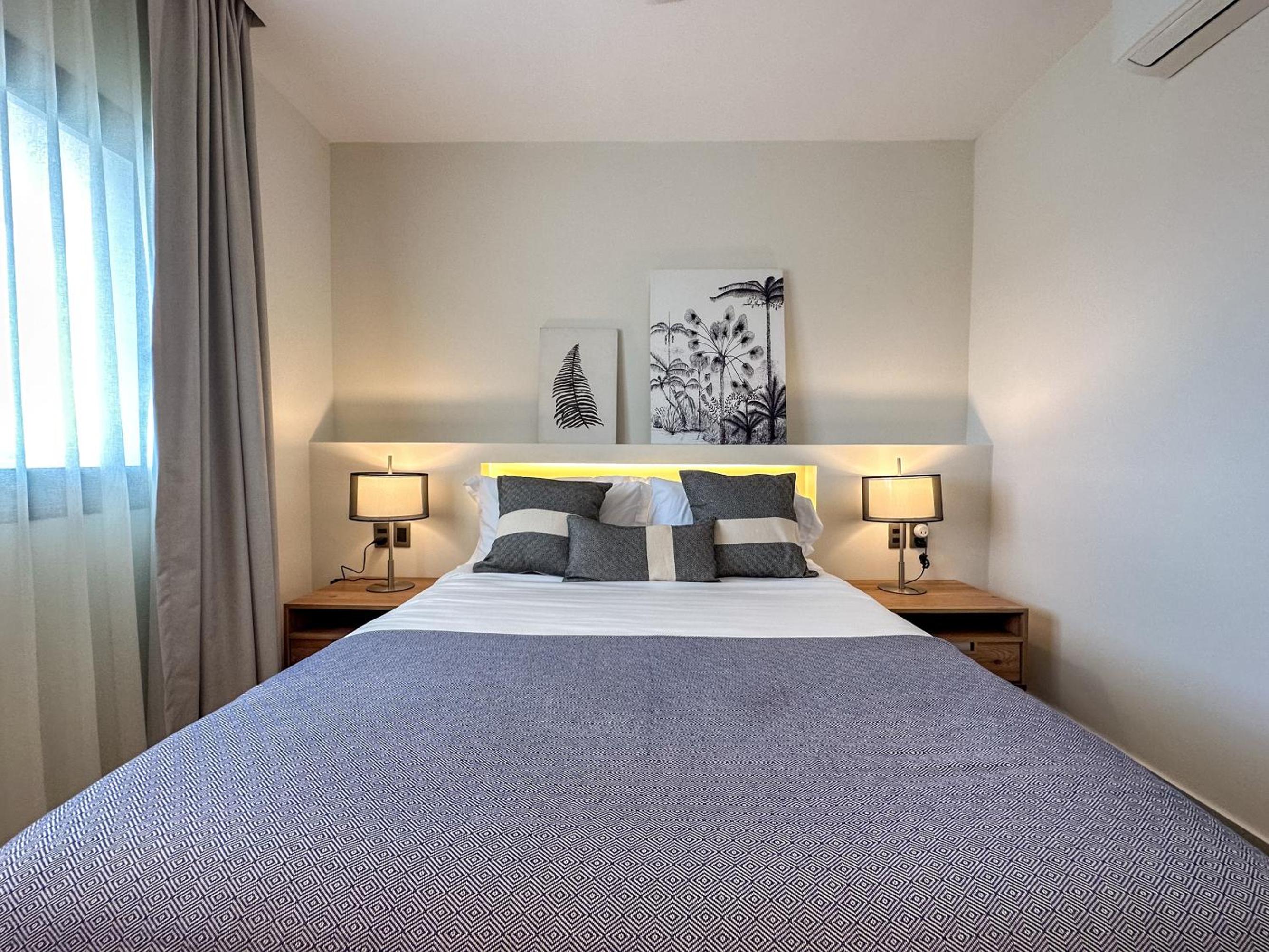 Fantastic Penthouse at Golf Course view 3