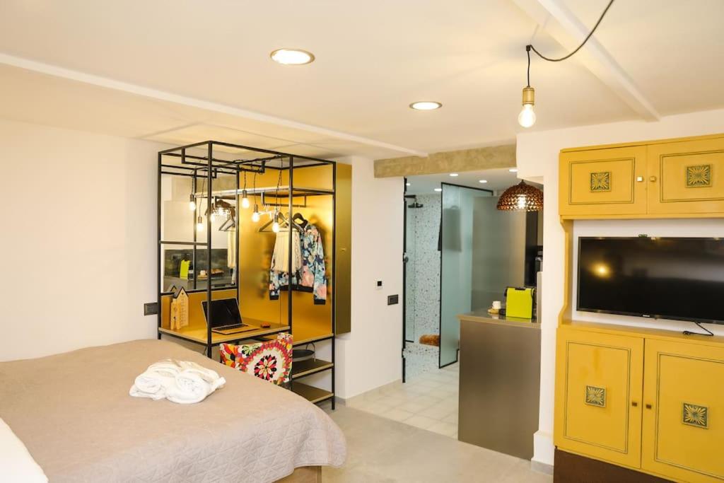 LHL Old City Loft