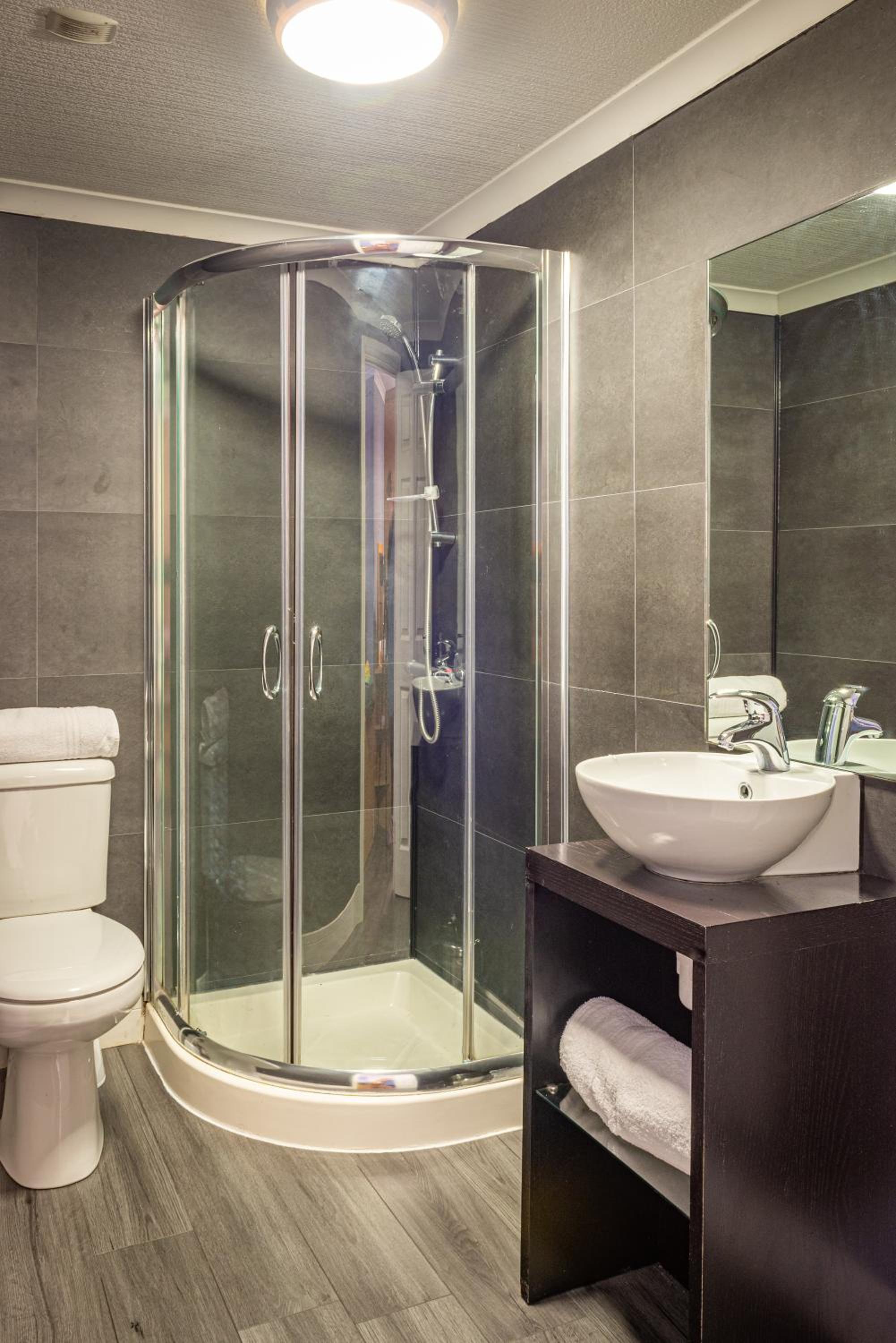 Lakeland Lodge 9B Arnside , Carnforth ,Lancaster , LA61BH