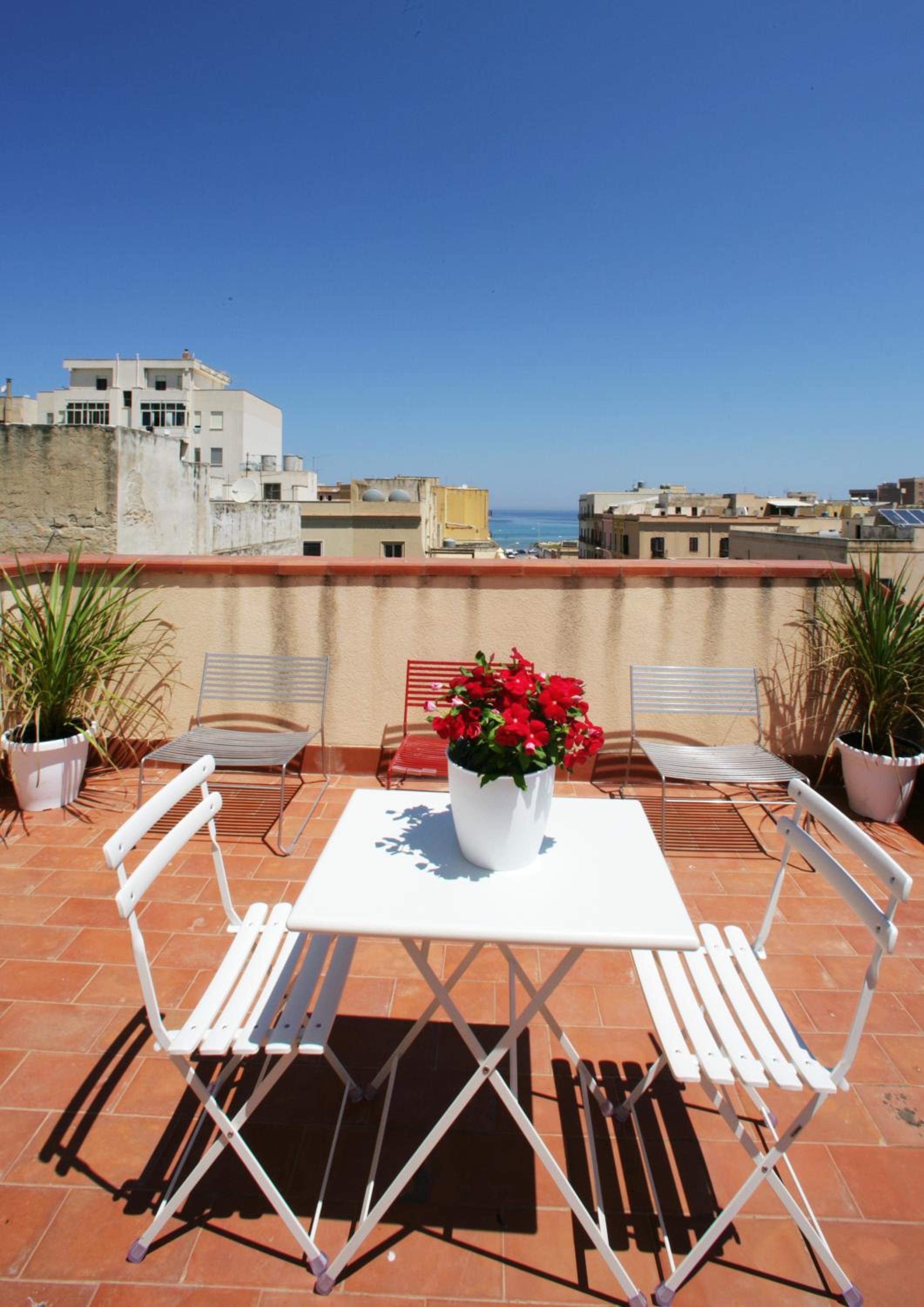 Scudaniglio Apartments view 5