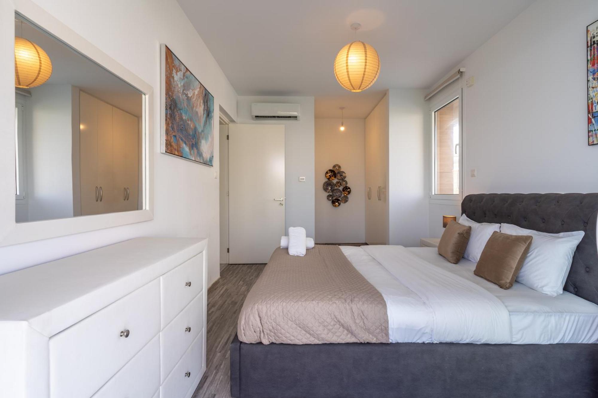 Starlet 1-Bedroom Apartment in Larnaca