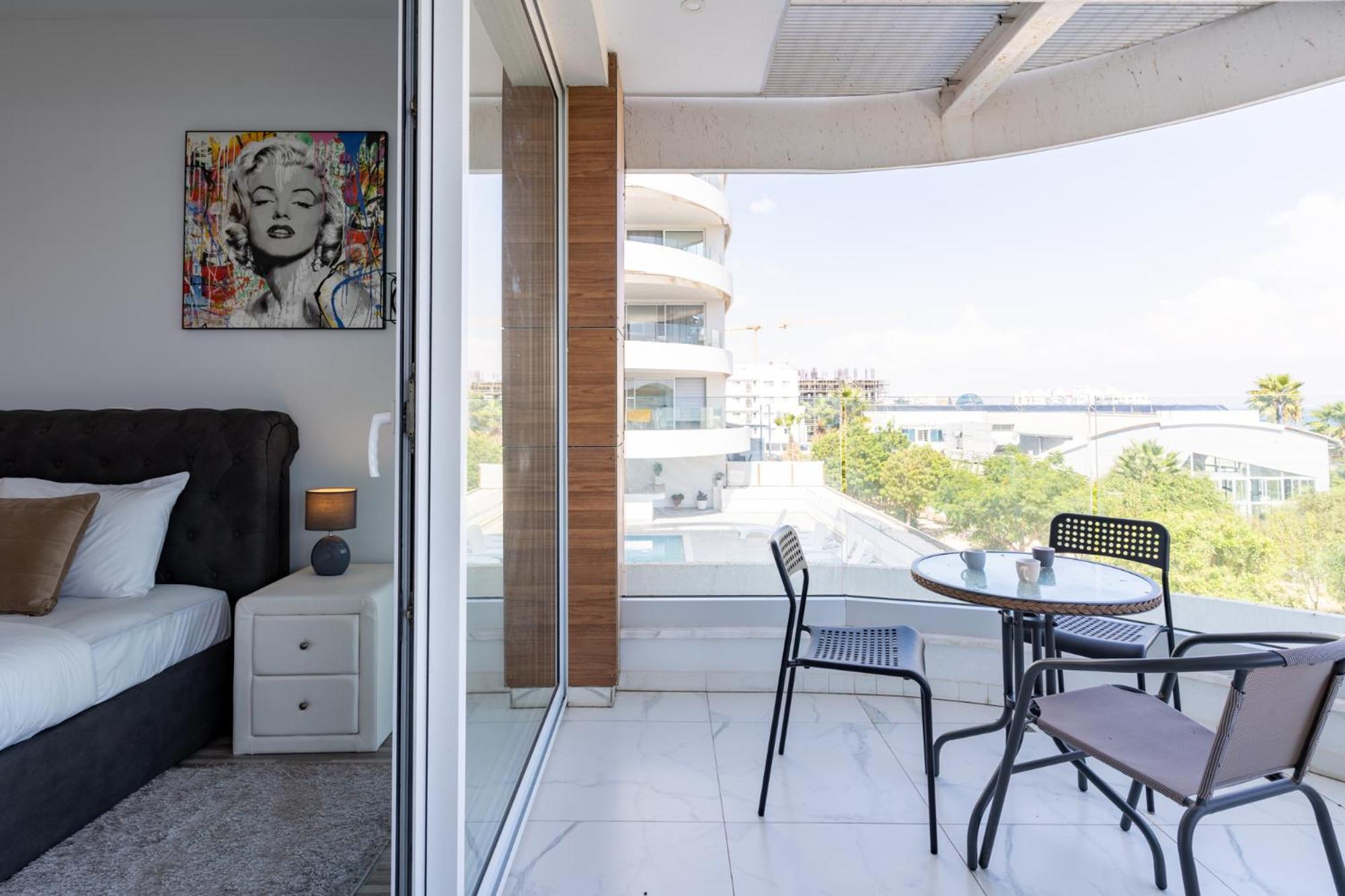 Starlet 1-Bedroom Apartment in Larnaca