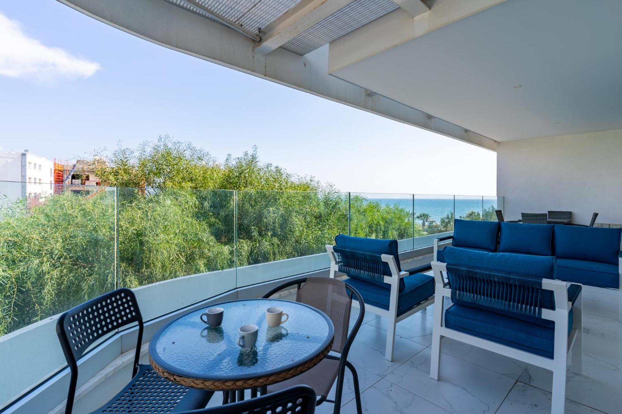 Starlet 1-Bedroom Apartment in Larnaca