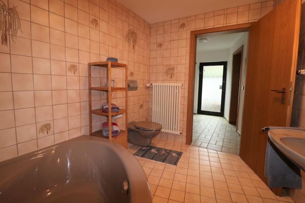 Schöne EinliegerWhg (74m²) in Villa mit Traumlage