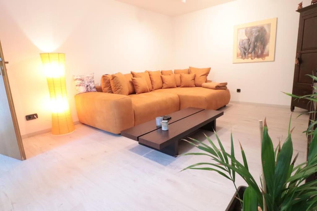 Schöne EinliegerWhg (74m²) in Villa mit Traumlage