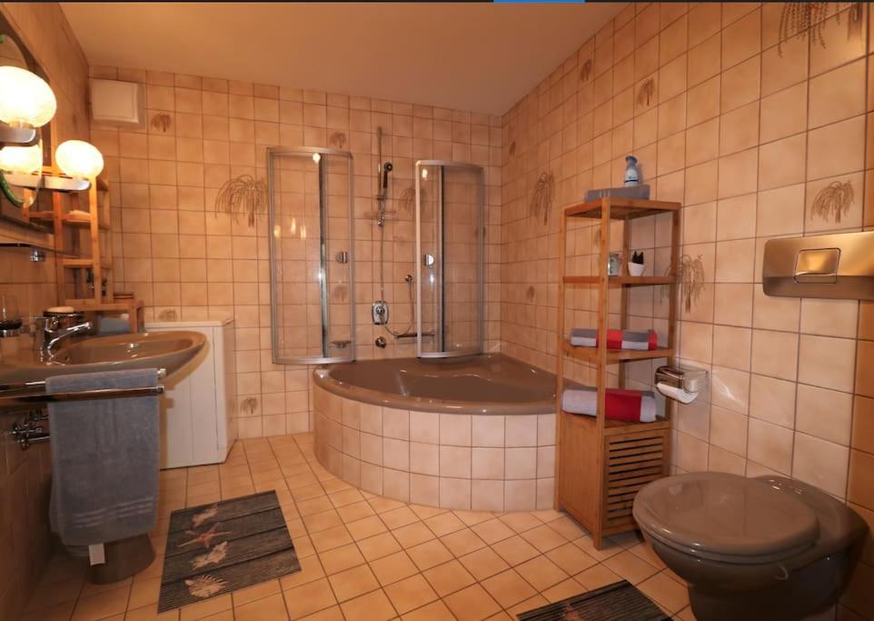 Schöne EinliegerWhg (74m²) in Villa mit Traumlage