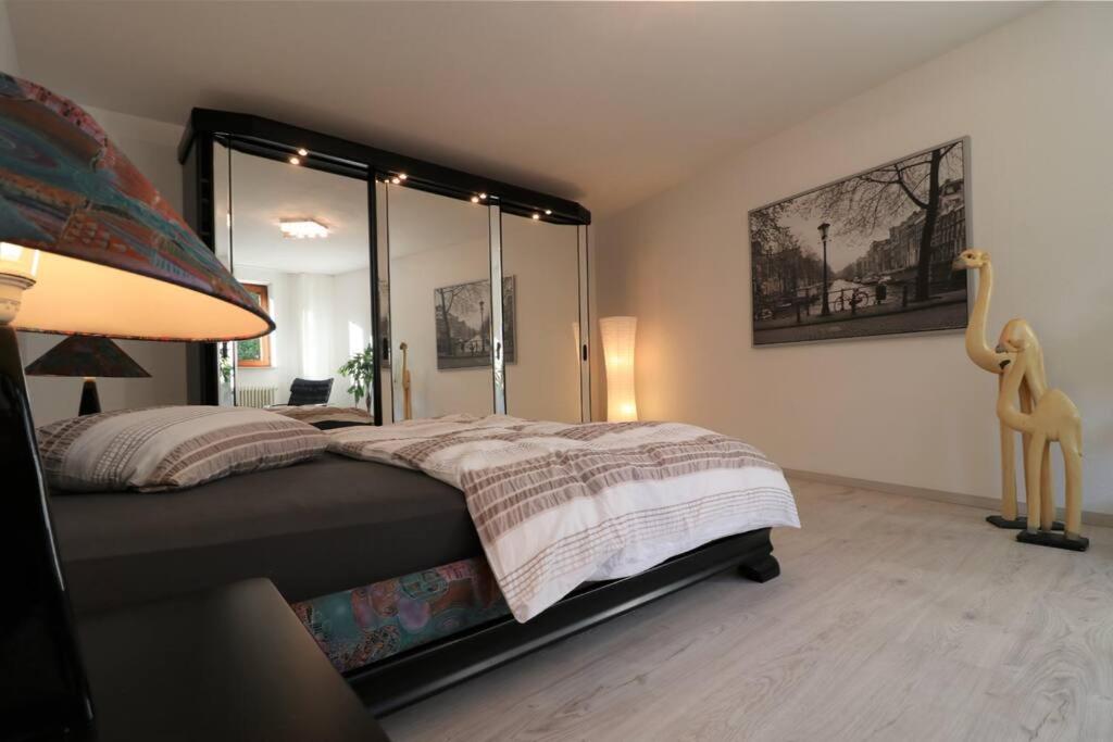 Schöne EinliegerWhg (74m²) in Villa mit Traumlage