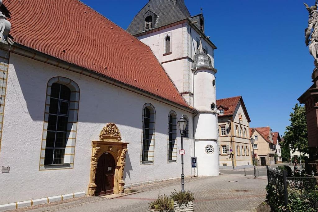 Schöne EinliegerWhg (74m²) in Villa mit Traumlage