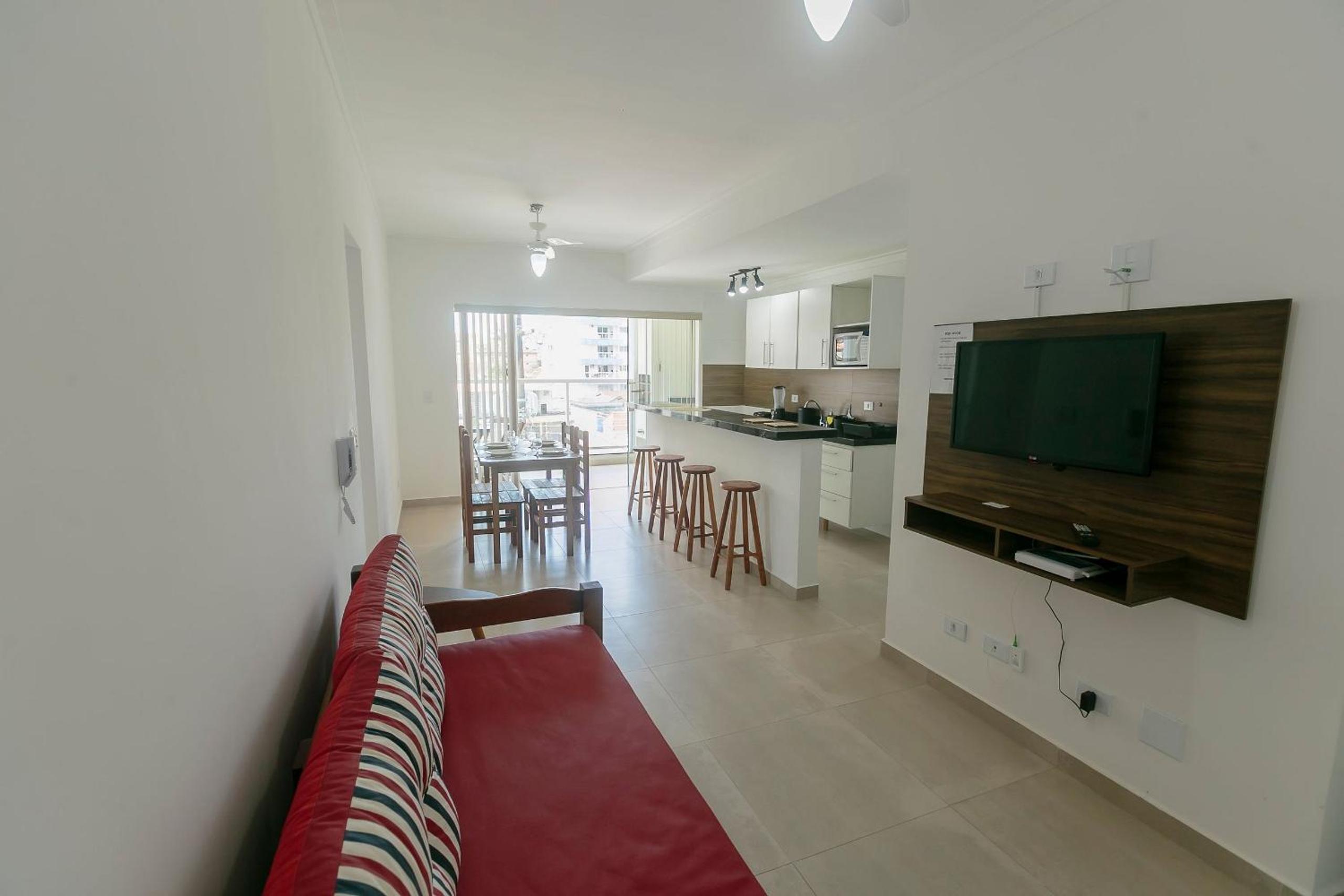 RJI - Apartamentos próximos da praia de Itaguá