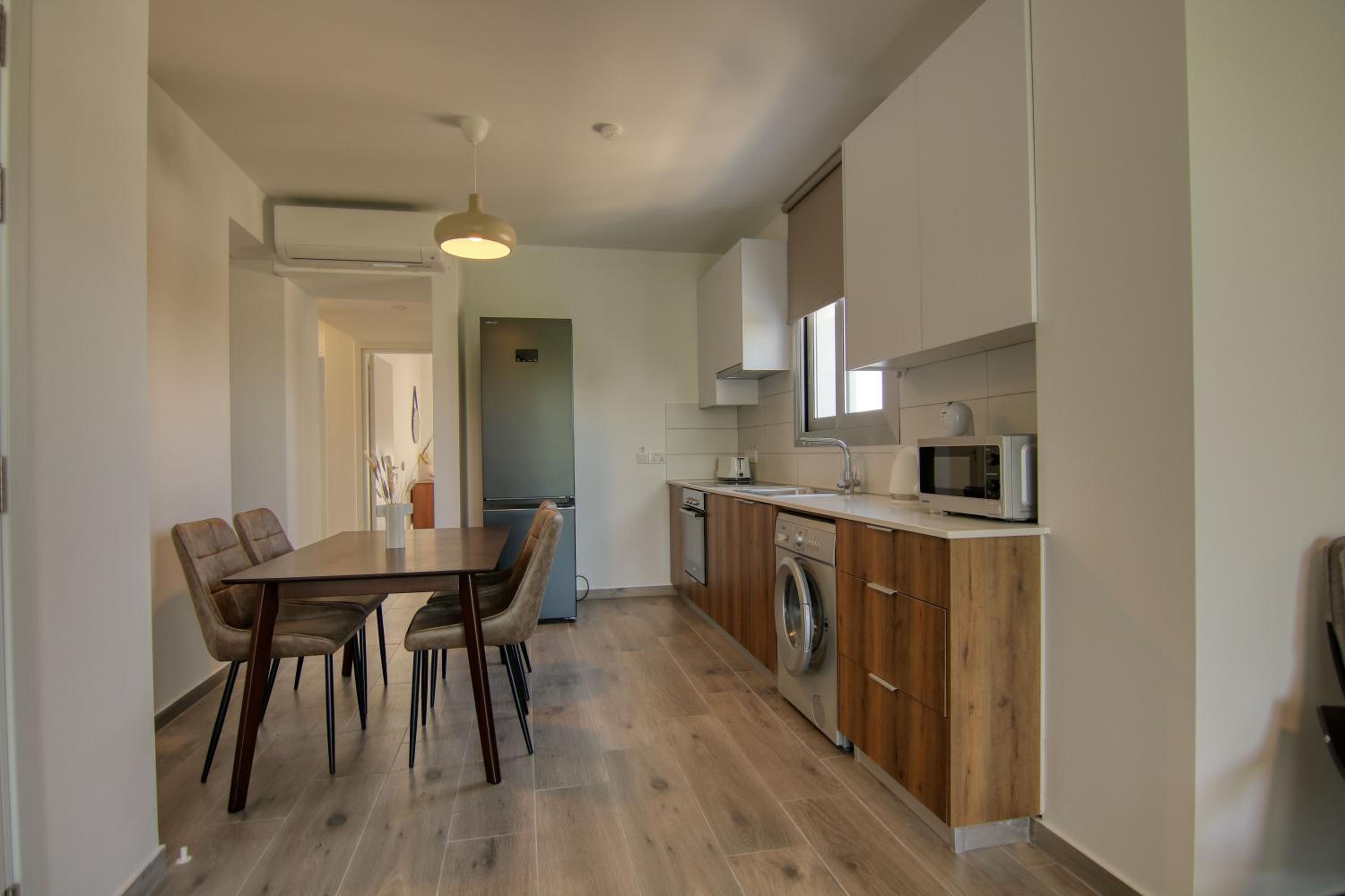 Phaedrus Living Coral Suites Harmony