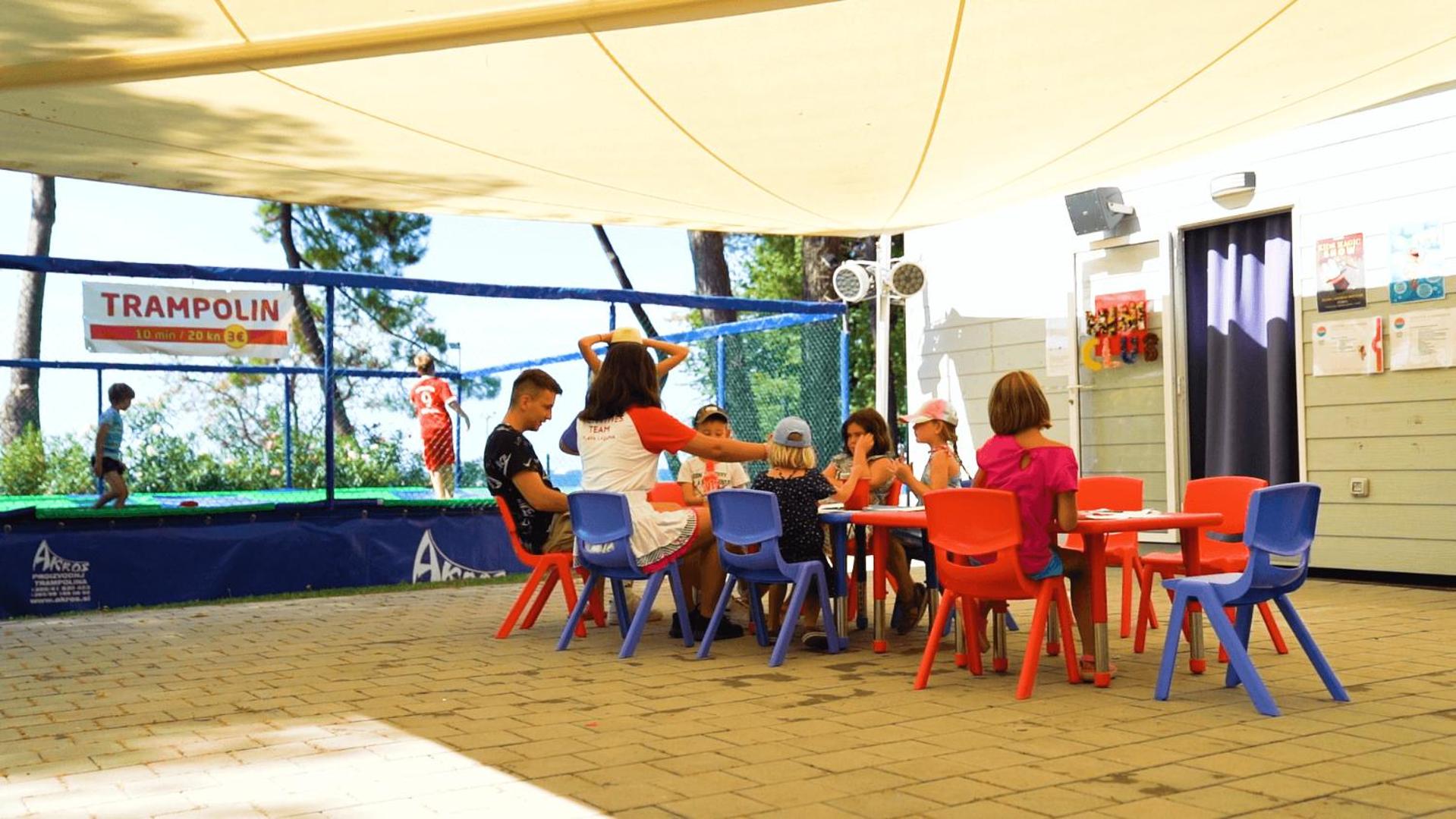 Easyatent Safari tent Zelena Laguna view 4