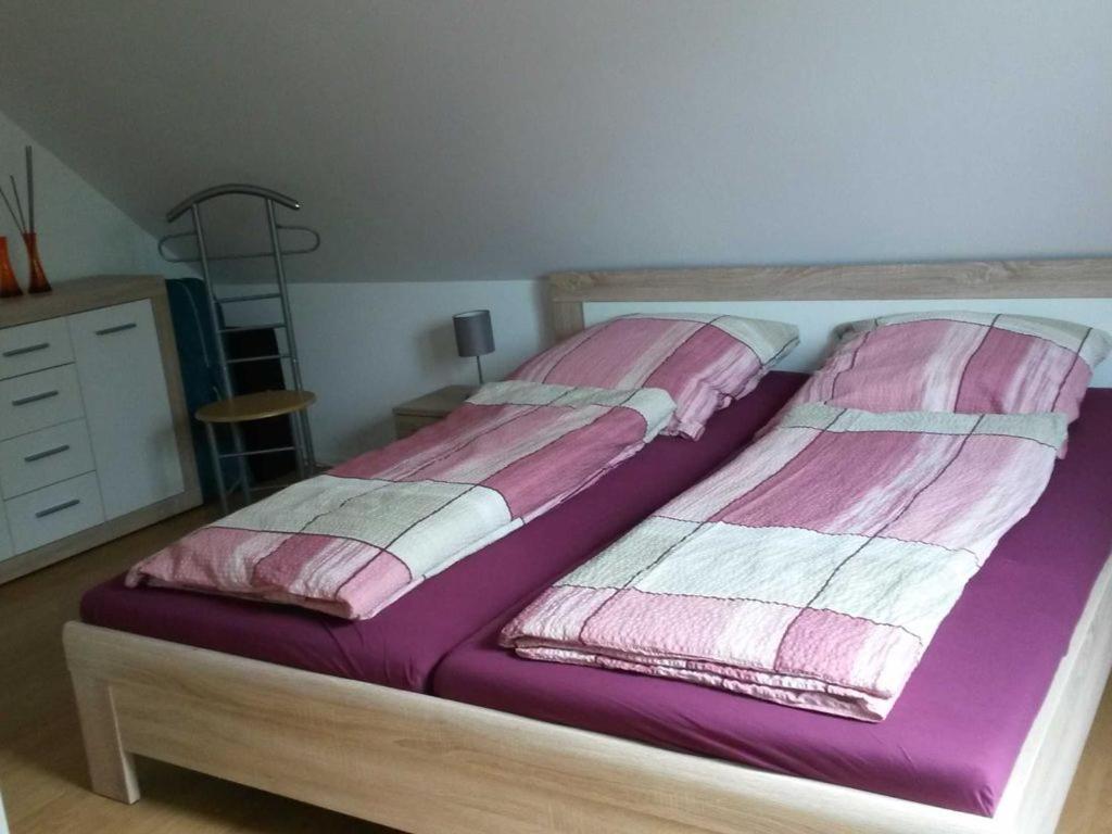 Ferienwohnungen im Haus Waldstück