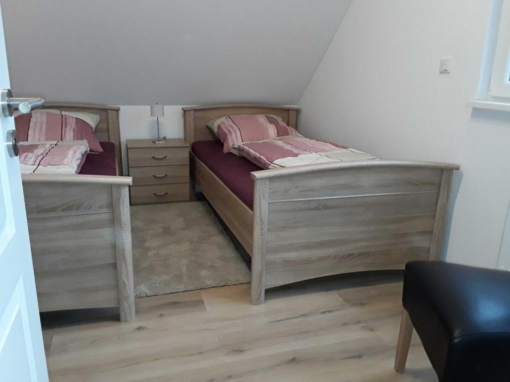Ferienwohnungen im Haus Waldstück
