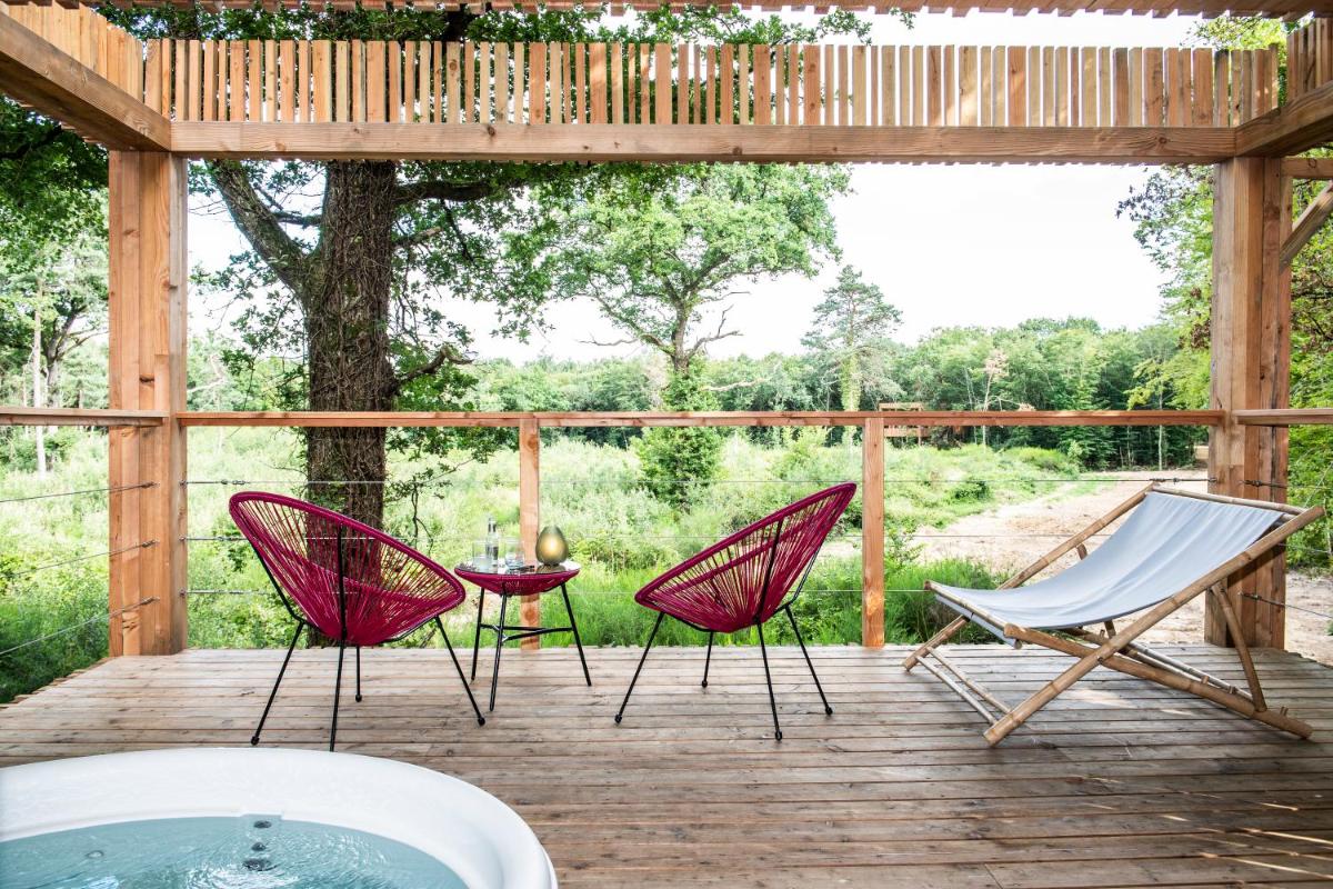 Loire Valley Lodges - Hotel 65