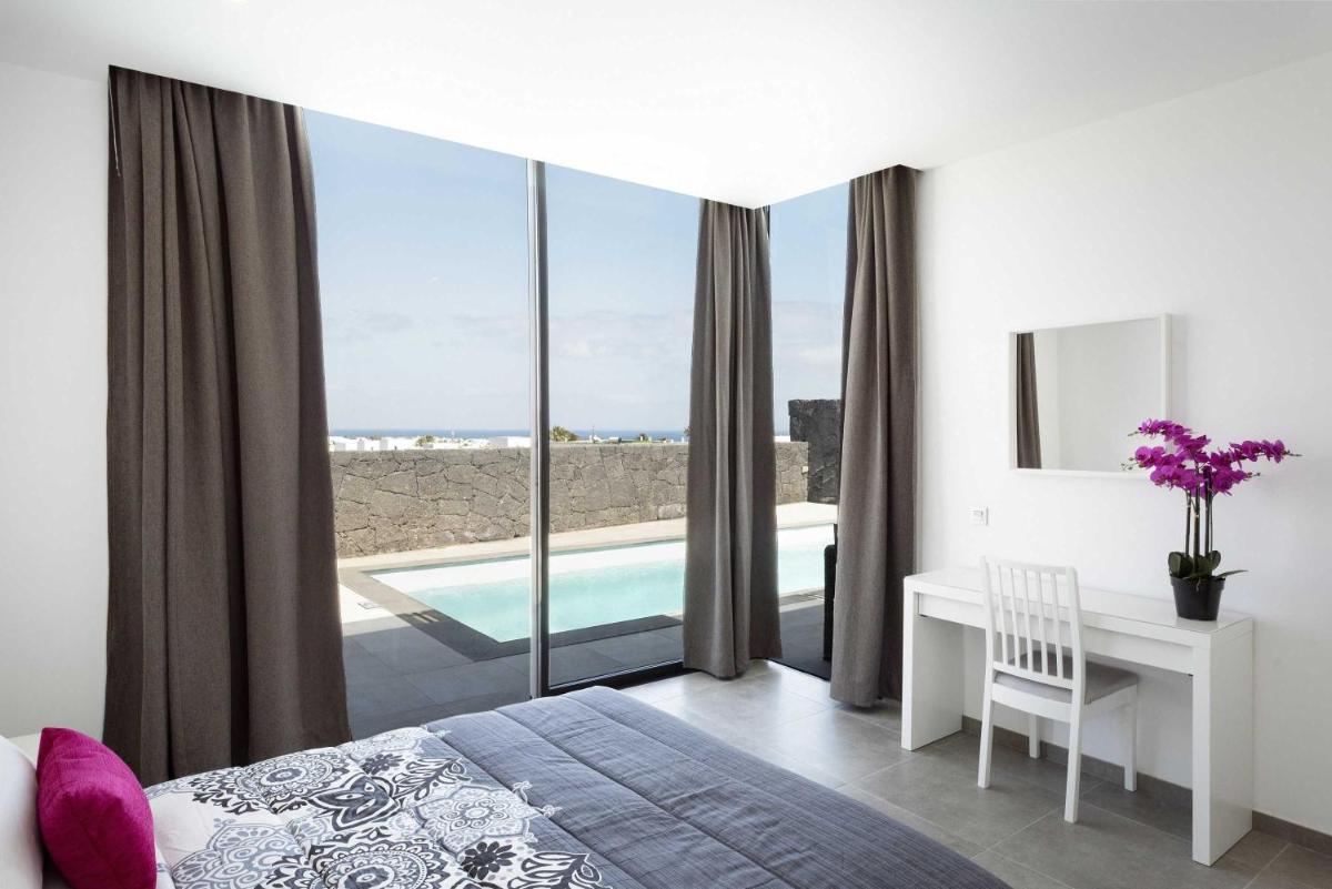 Villa Berniente - Modern 3 Bedroom Villa - Great Sea Views - Perfect for Families view 4
