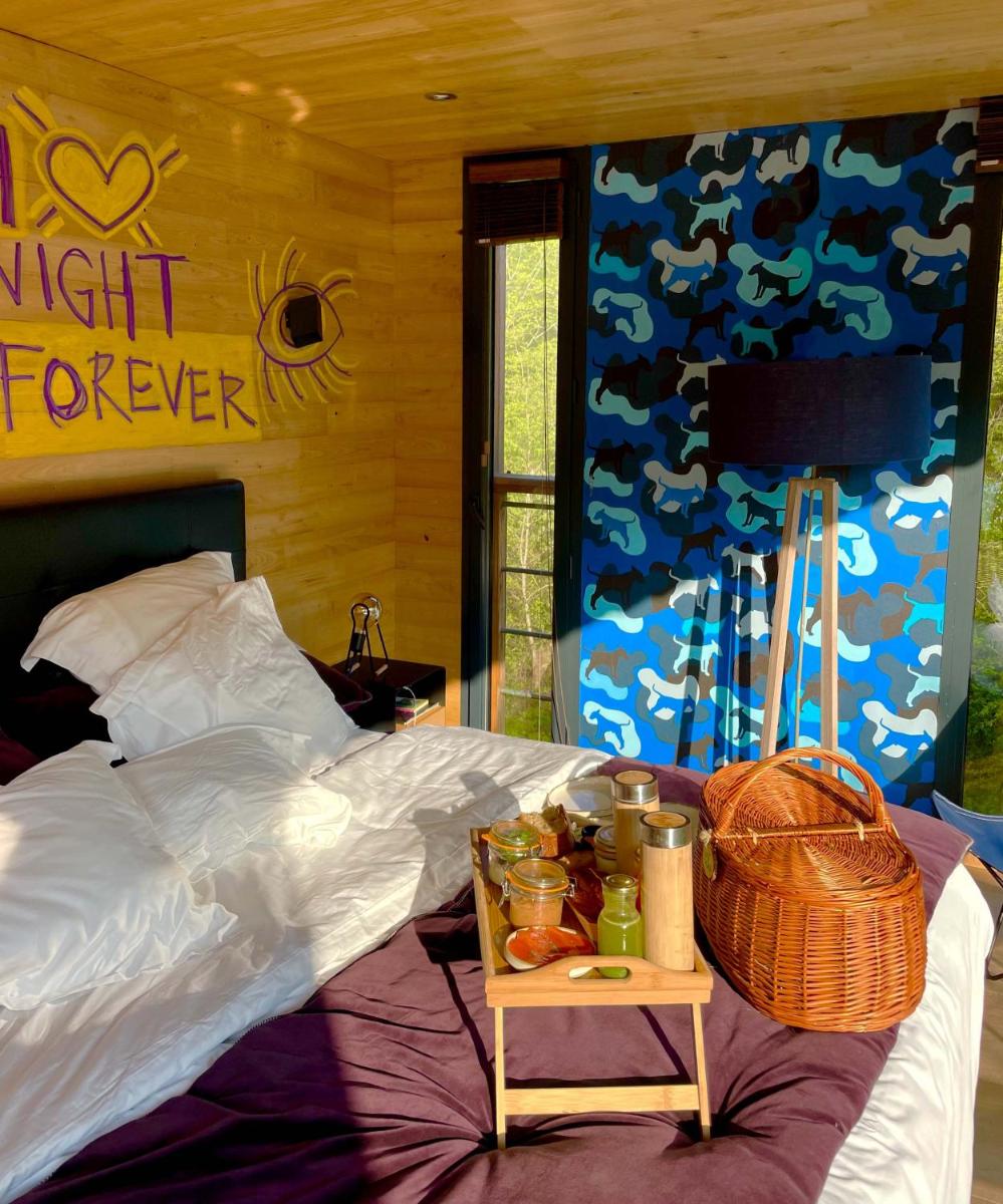 Loire Valley Lodges - Hotel 13