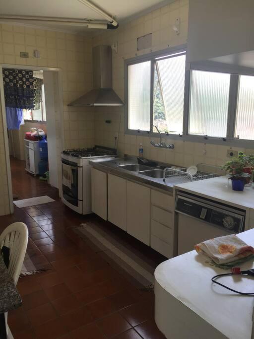 Apartamento espaçoso com vista