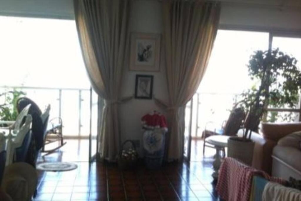Apartamento espaçoso com vista
