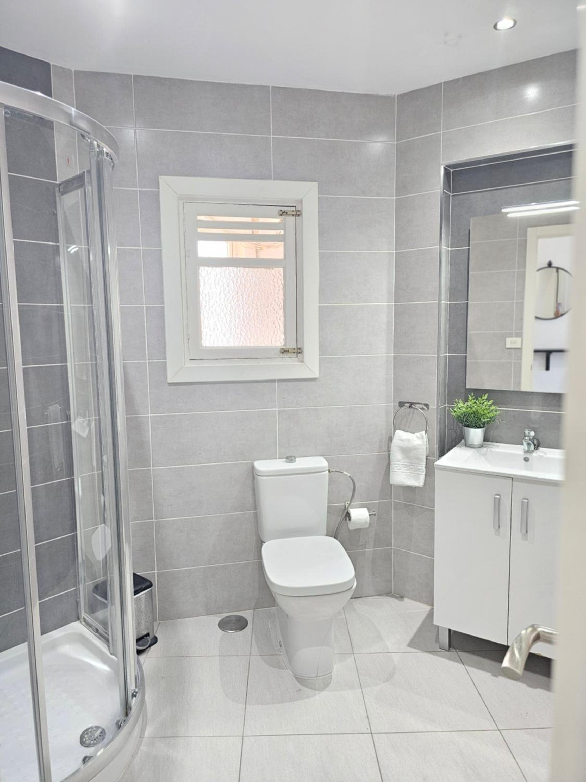 NEW SEAFRONT DREAMING VIEW APARTMENT, Los Cristianos