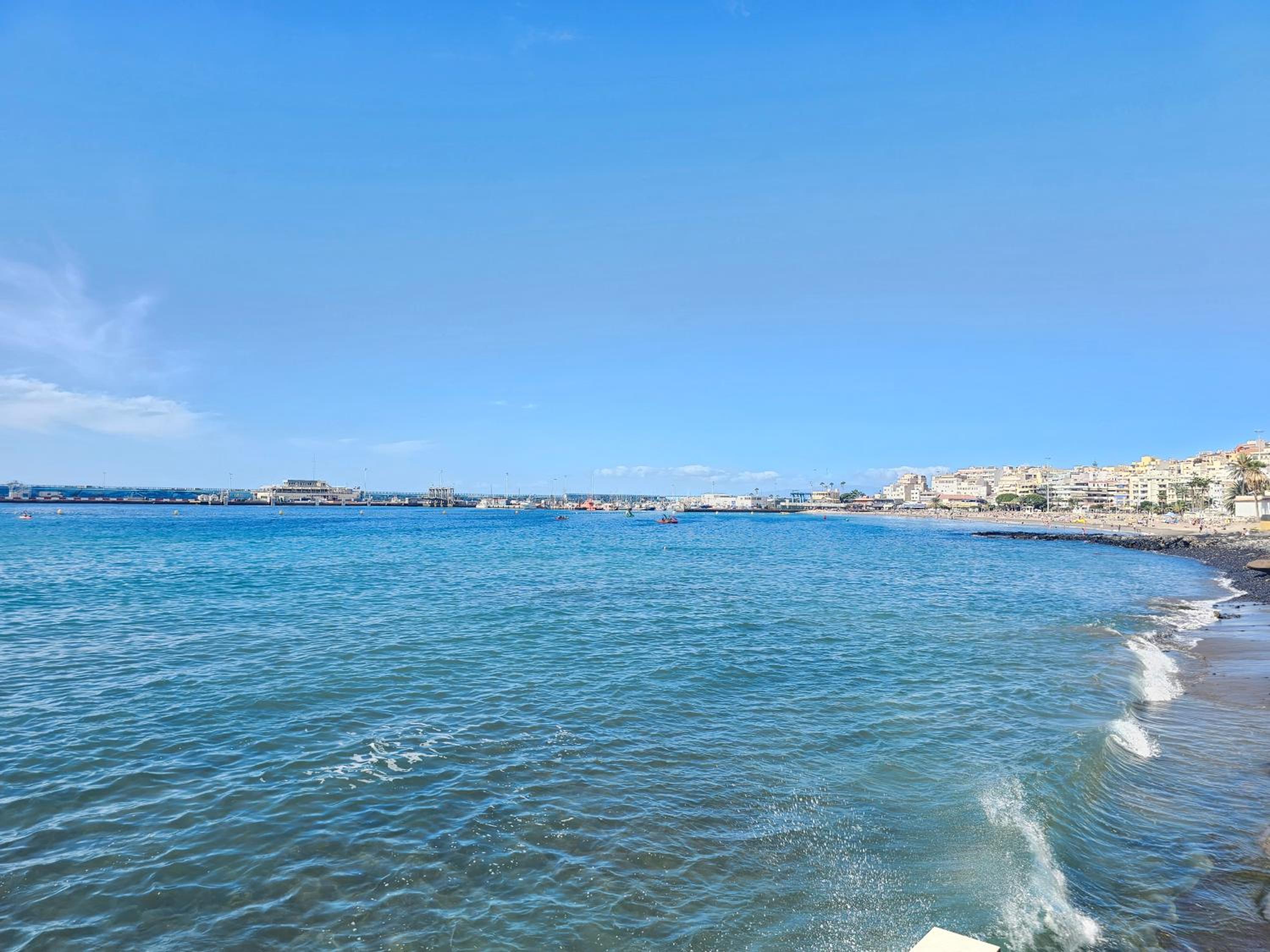 NEW SEAFRONT DREAMING VIEW APARTMENT, Los Cristianos
