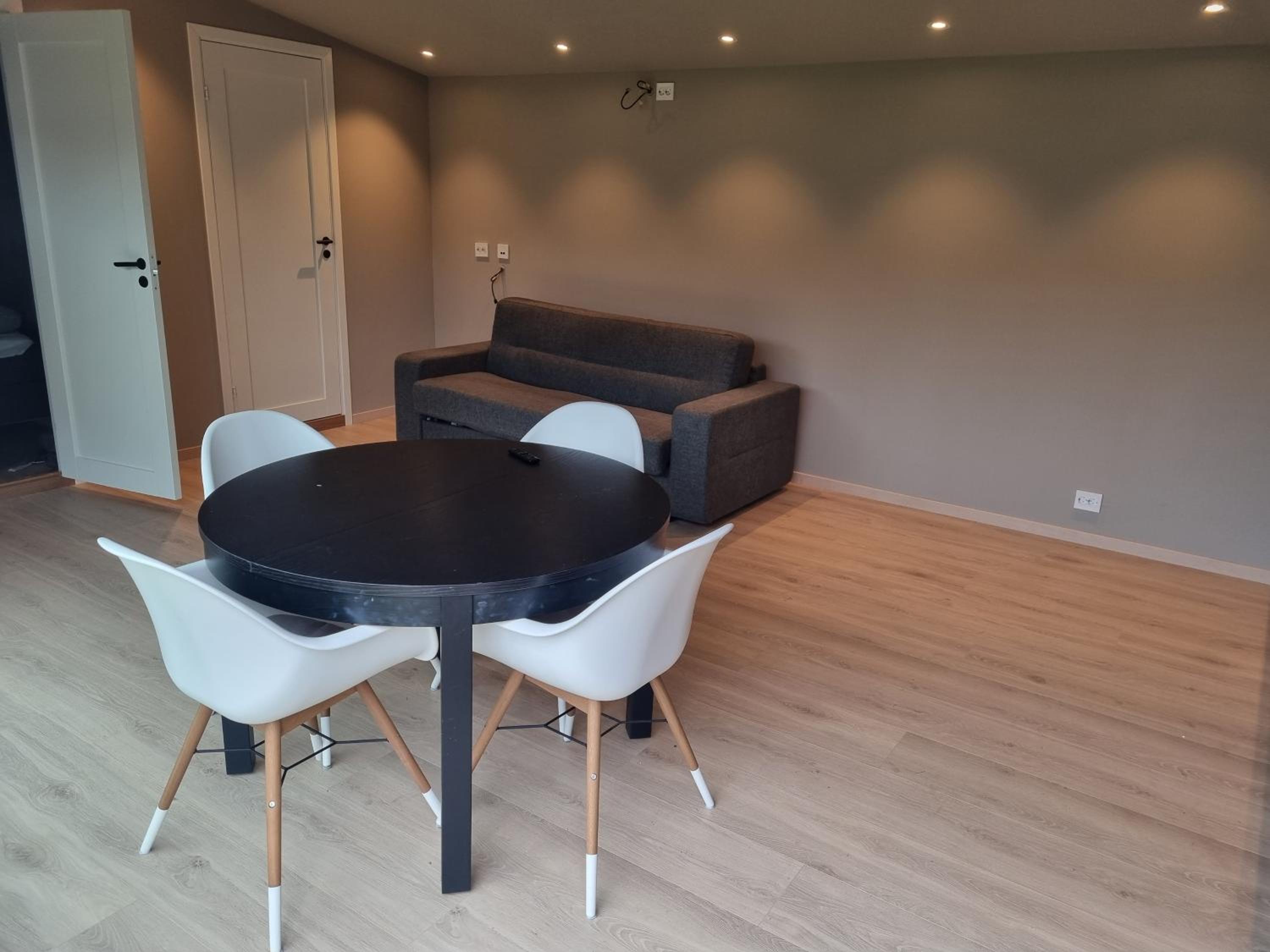Apartment mandal