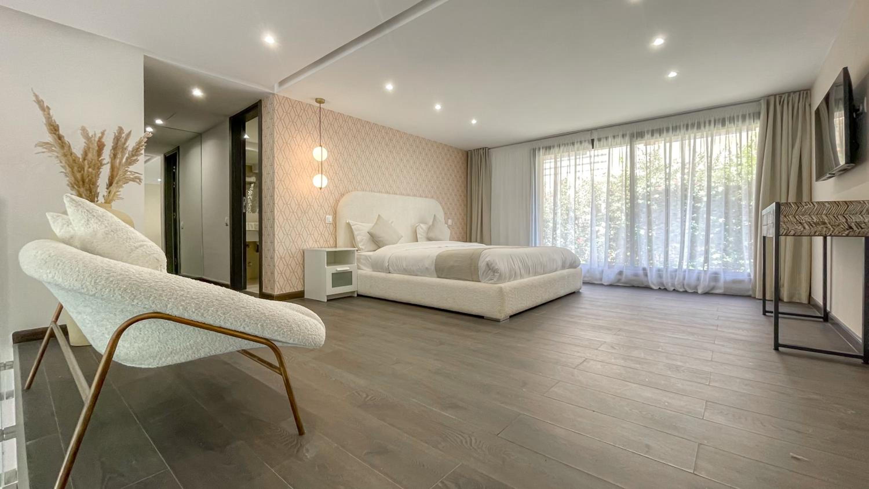 hotel room