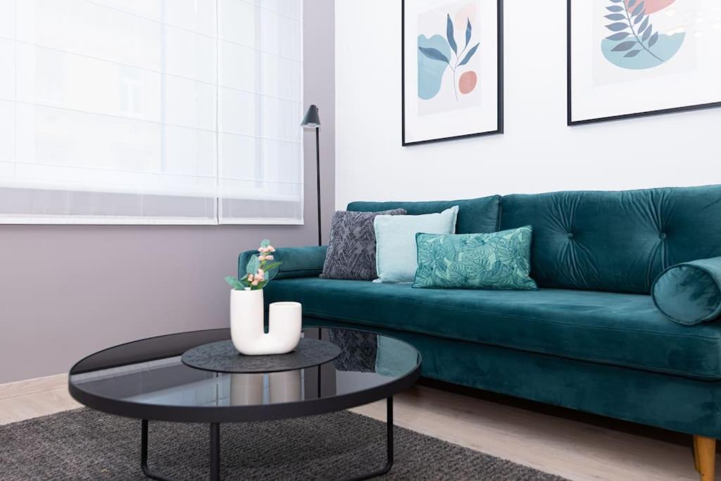Chic207 Retreat: Modern 1BR Gem with Parking by NW view 3