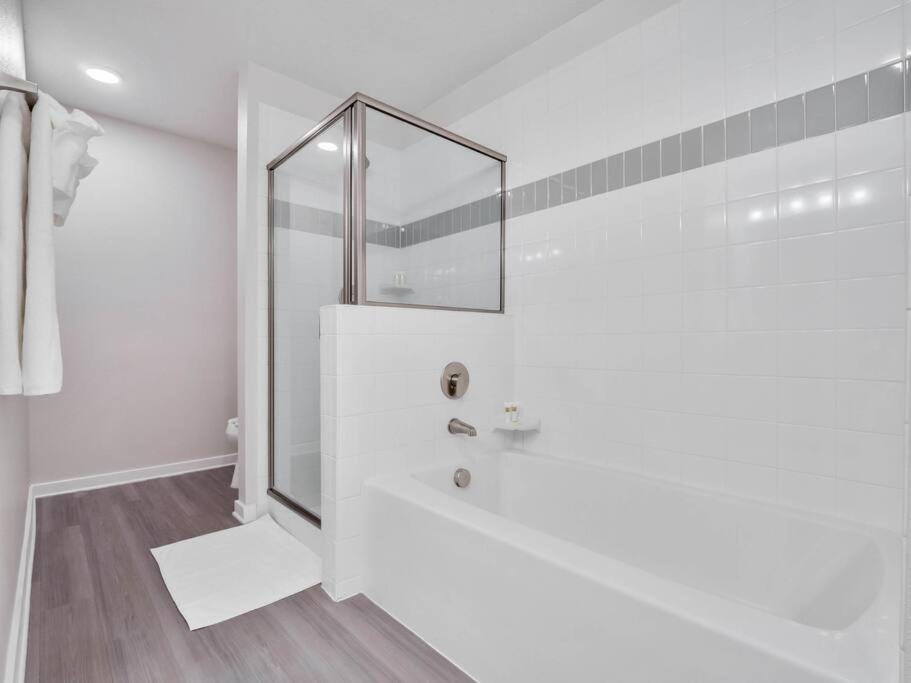 NEW Amazing 3 Bedroom Apartment Vista Cay Resort