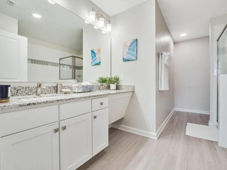 NEW Amazing 3 Bedroom Apartment Vista Cay Resort