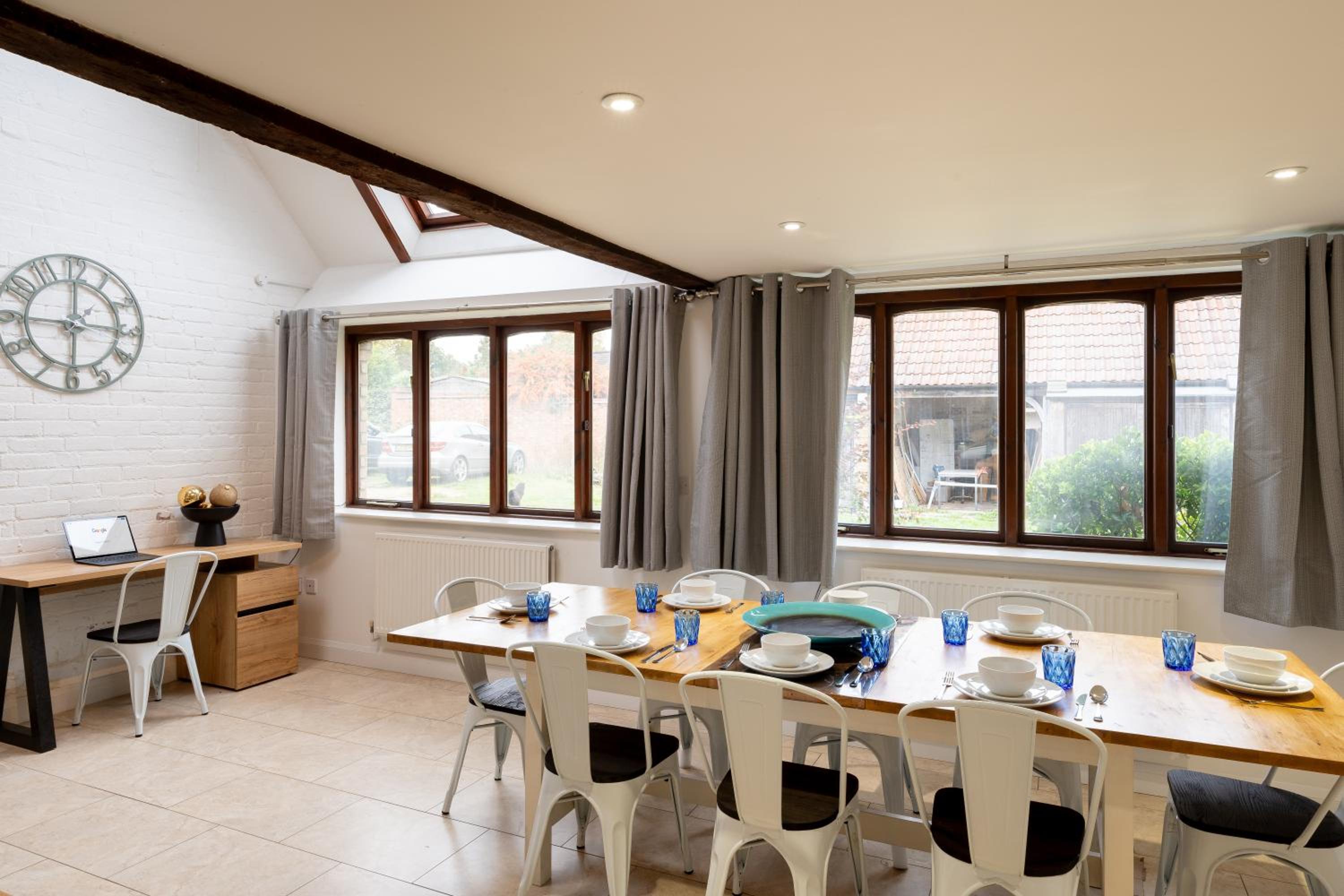 Colthorn Farm Cottage By Aryas Properties - Oxford view 3