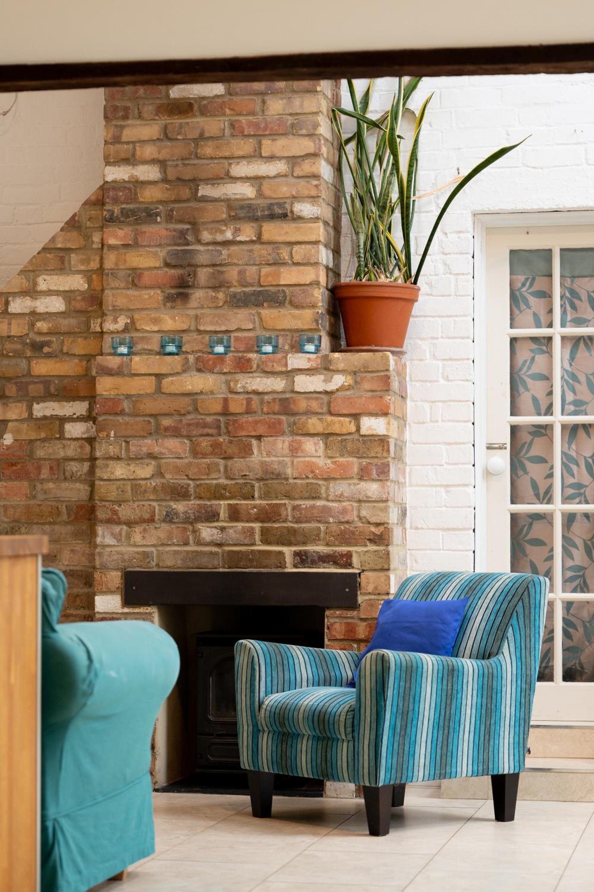 Colthorn Farm Cottage By Aryas Properties - Oxford view 5