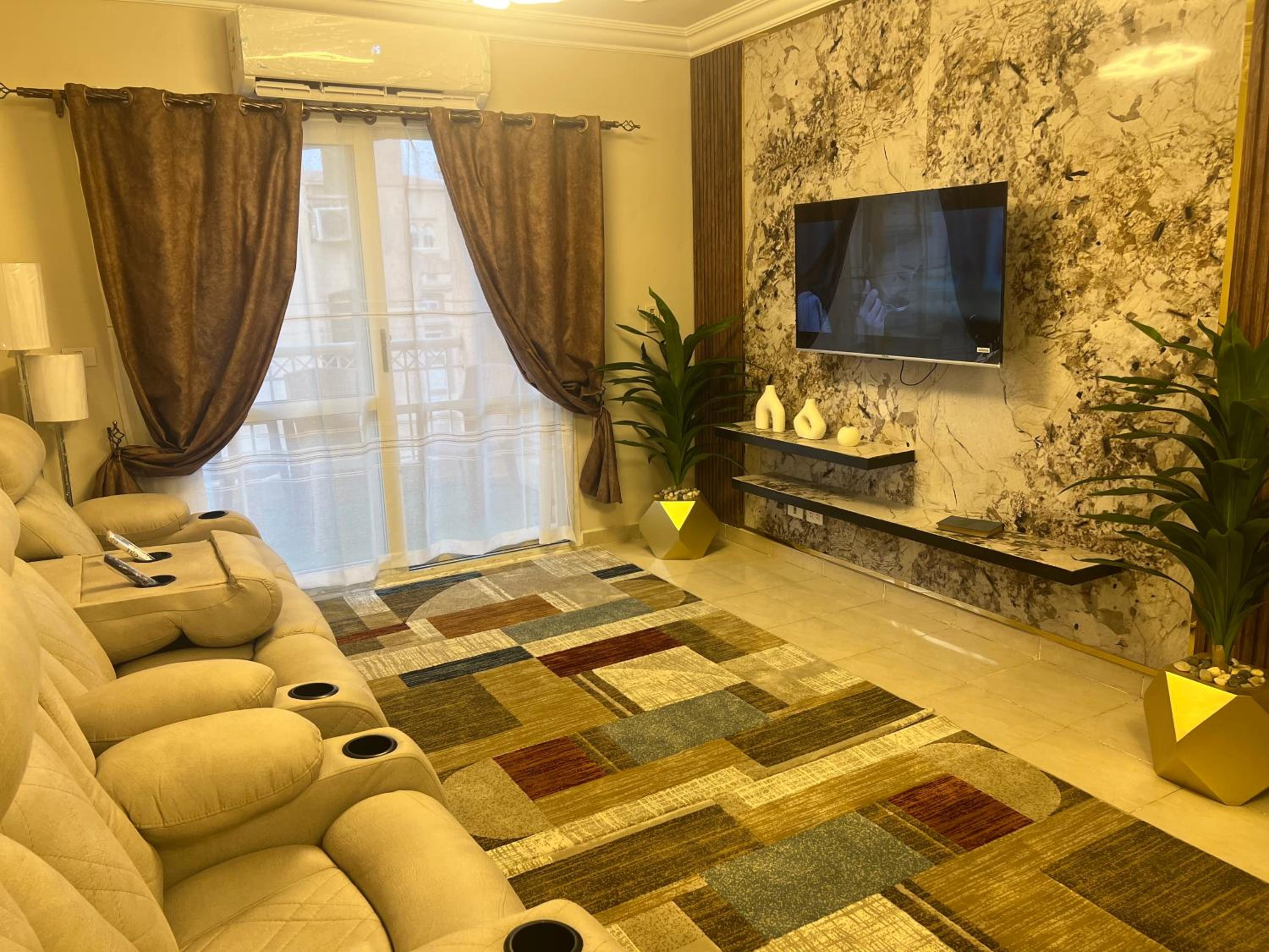 Luxurious VIP Apartment in Madinaty Furnished with High End Hotel Furniture