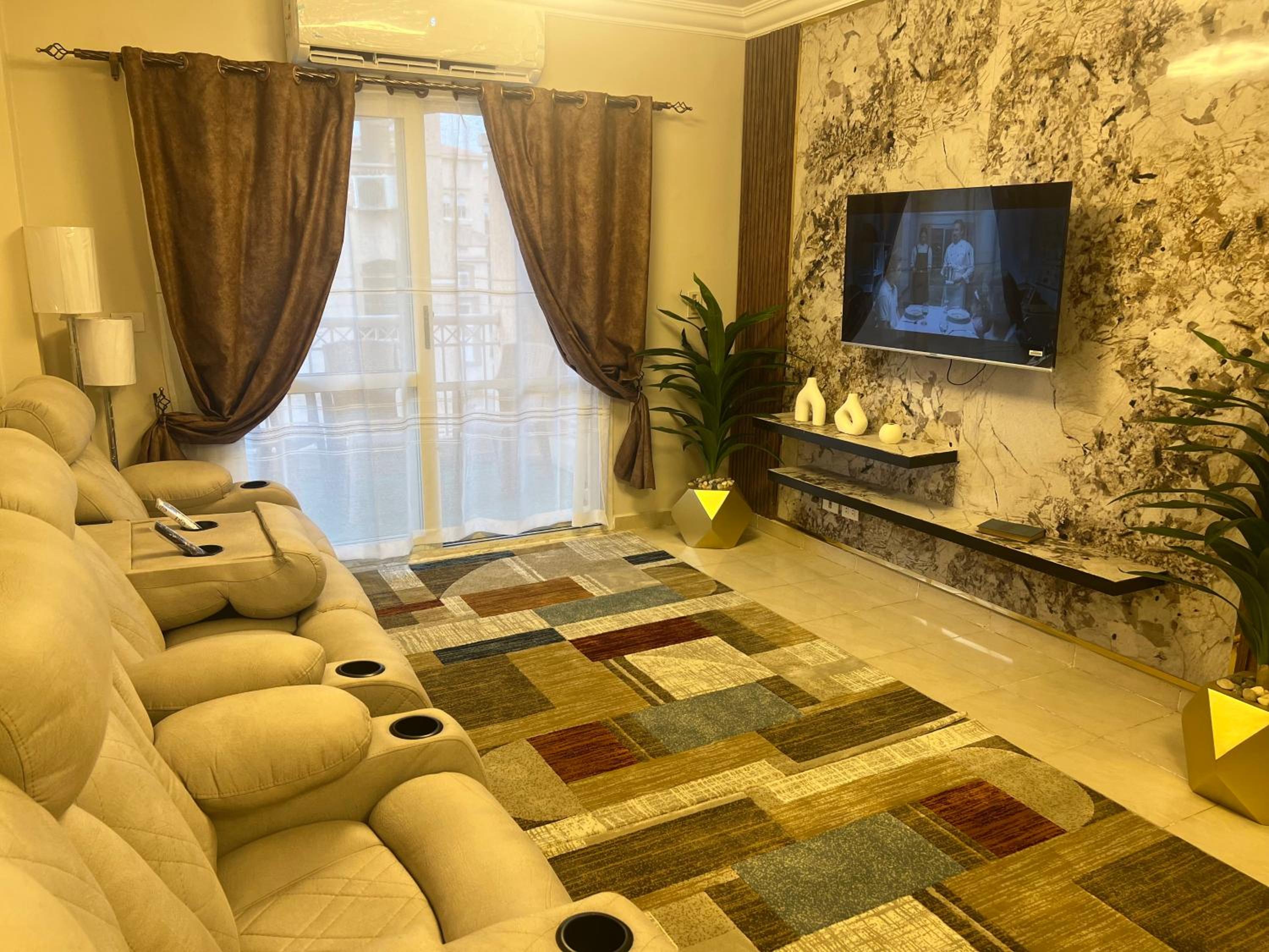 Luxurious VIP Apartment in Madinaty Furnished with High End Hotel Furniture