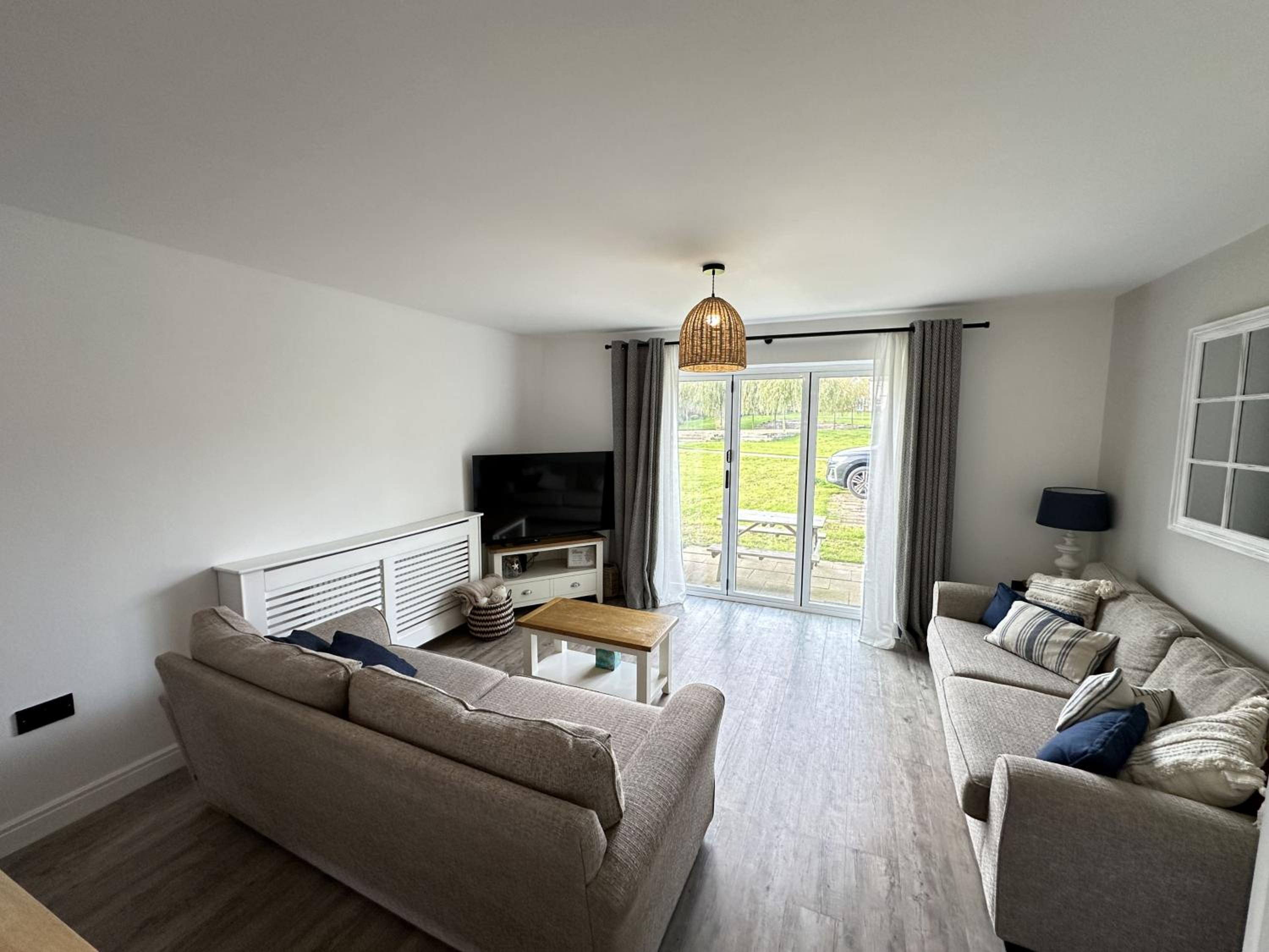 Waves at The Bay - Part of the The Bay Filey Holiday Village with pool, gym and direct beach access, pub, restaurant, tennis and meadows walks view 2