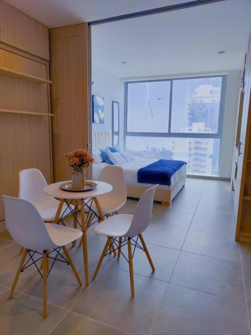 Aparta suite, hermosa vista piso 11