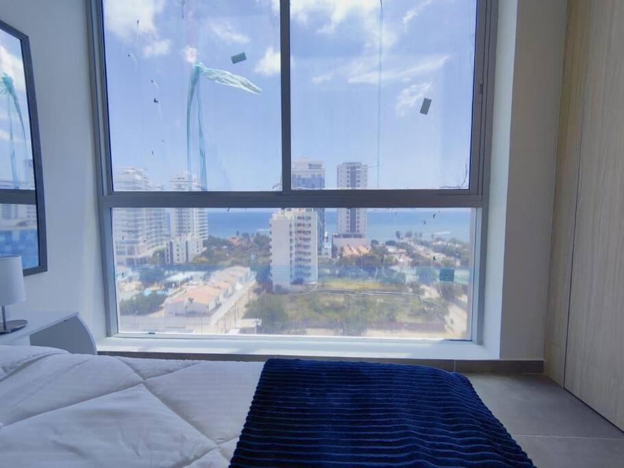 Aparta suite, hermosa vista piso 11