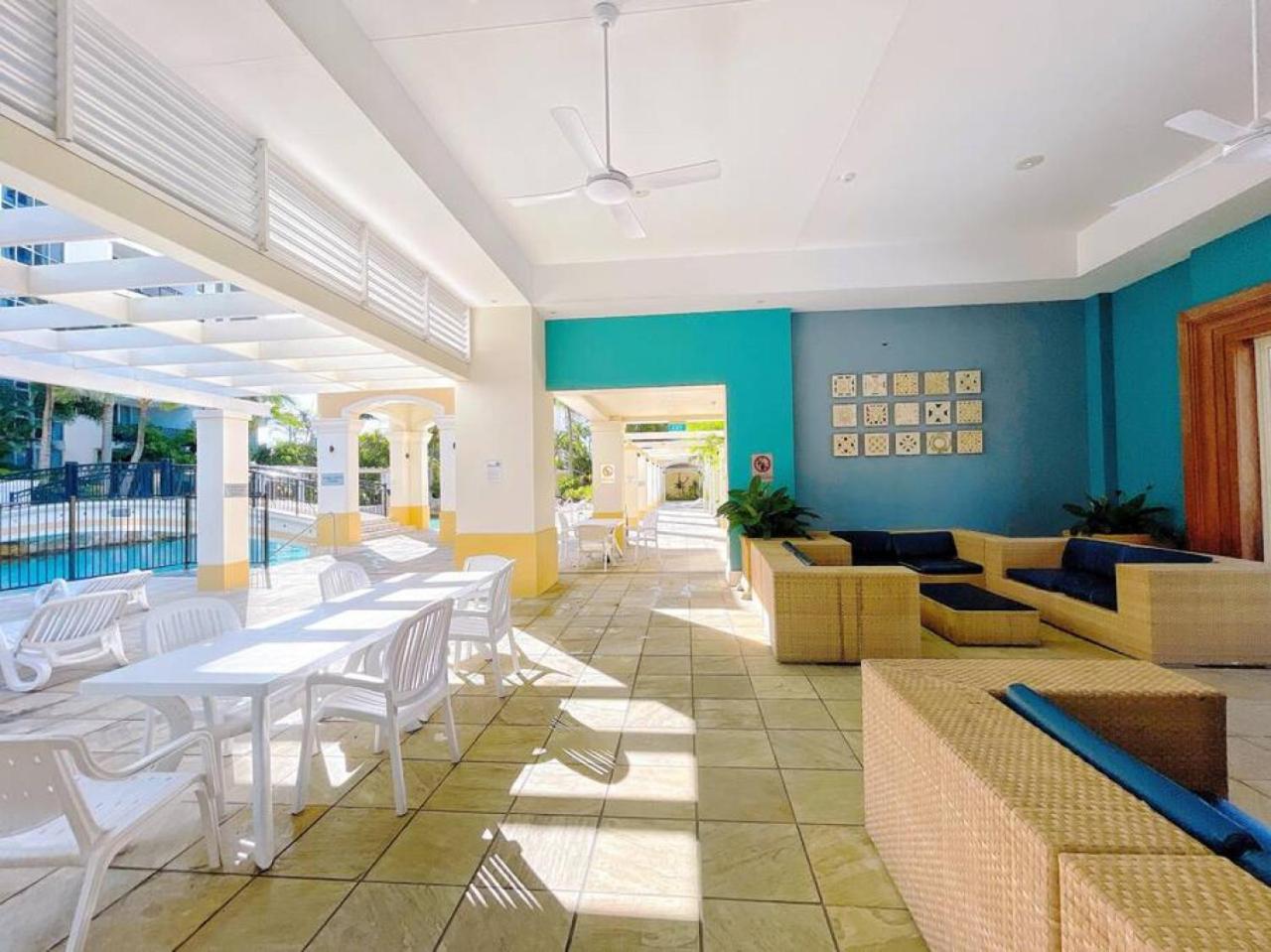 Prime Location 2BD Serviced Apt at Surfers Paradise
