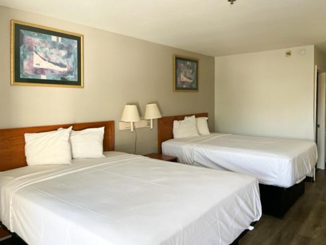 Motel 6 Laurel, MS view 2